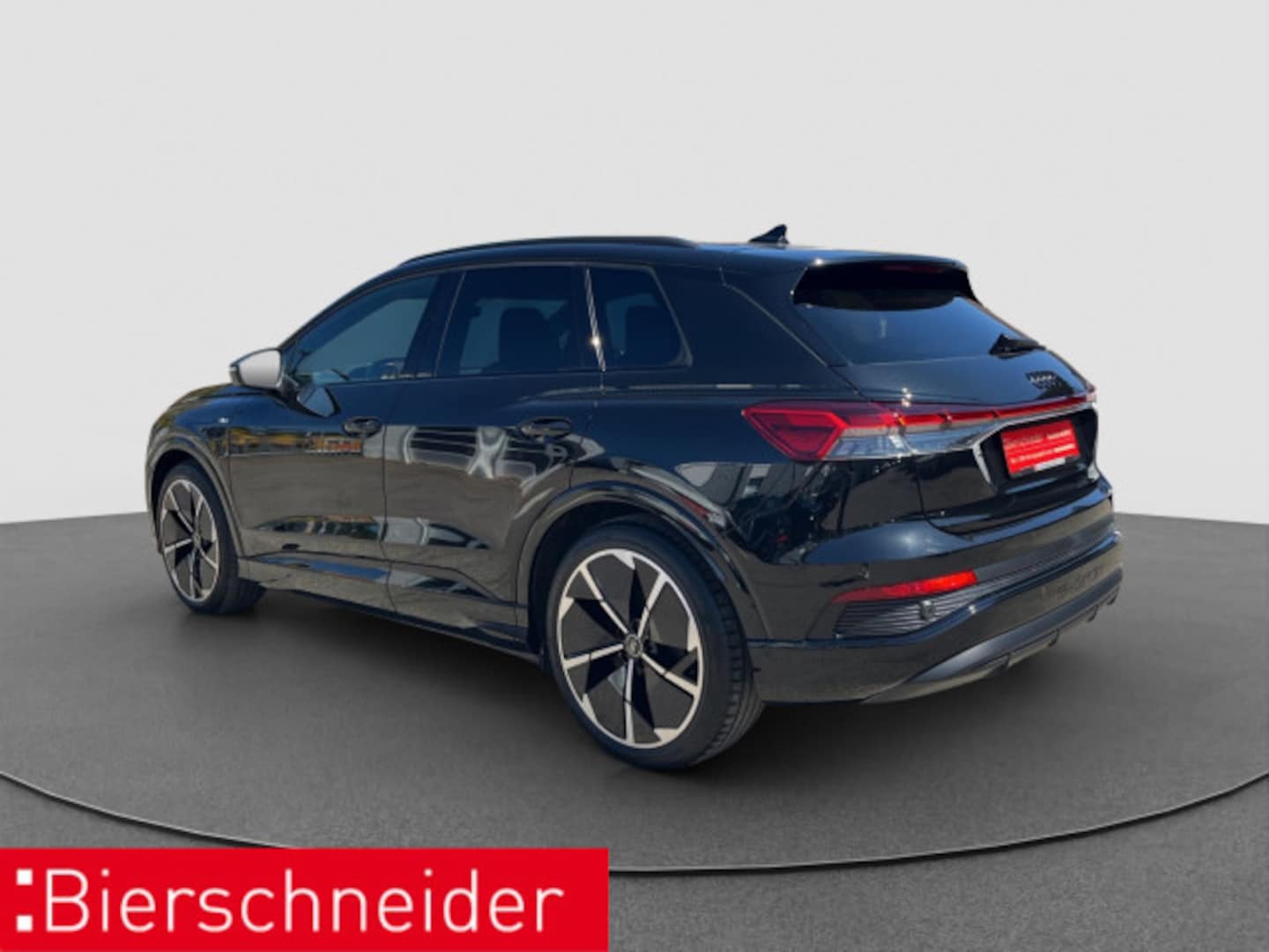 Bild über Audi Q4 e-tron 45 e-tron quattro - für weitere Informationen kontaktieren Sie den Audi Partner