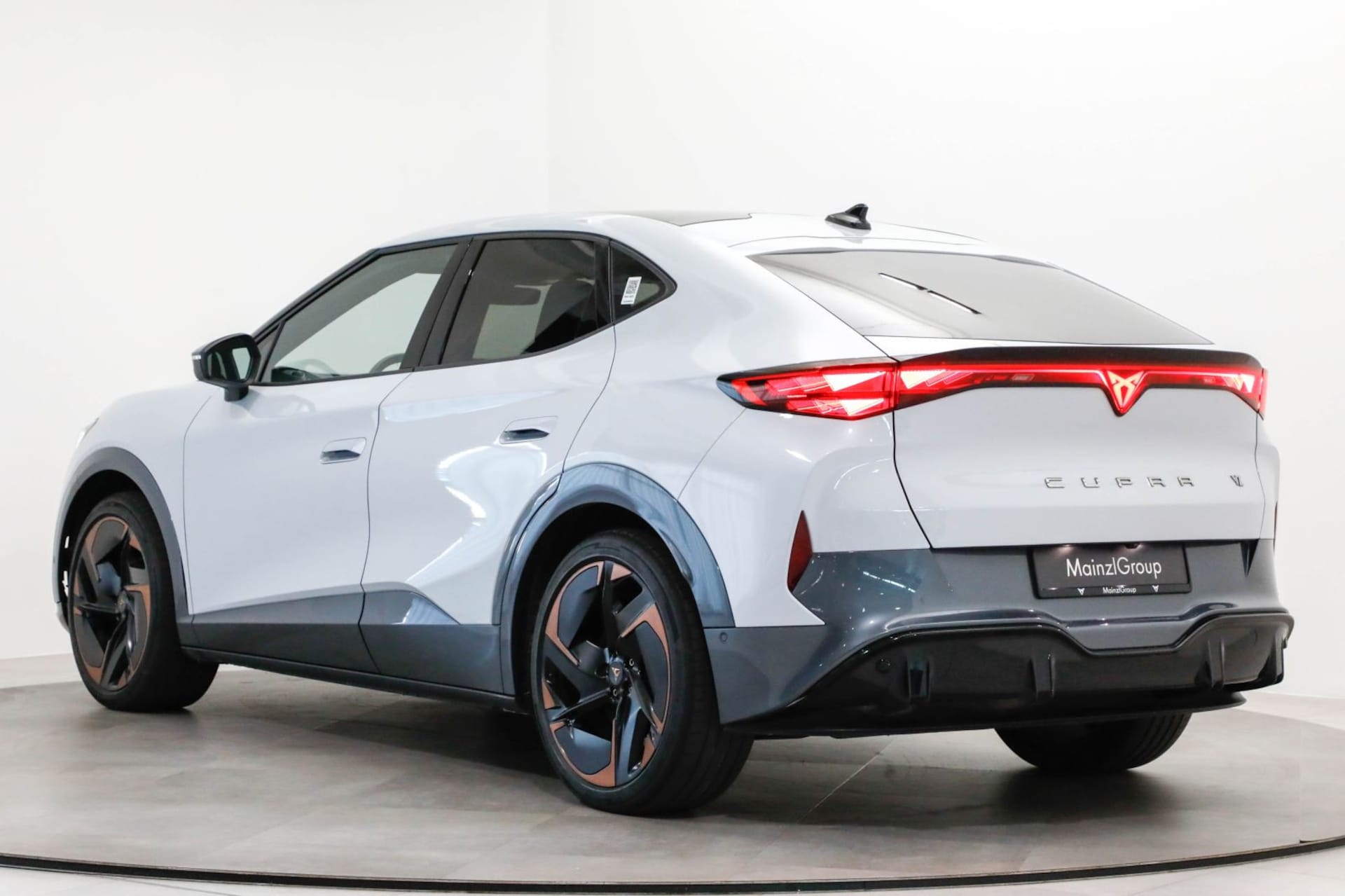 CUPRA Tavascan VZ