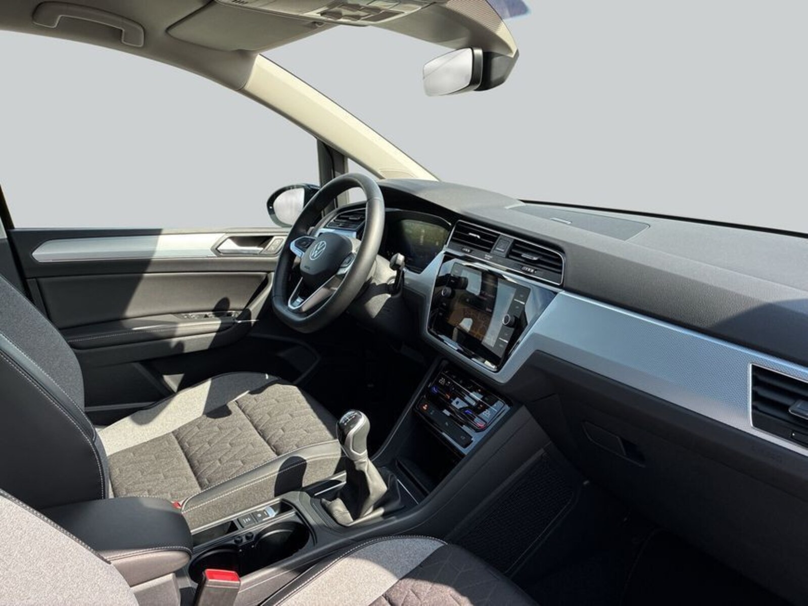 Volkswagen Touran – Bild 15