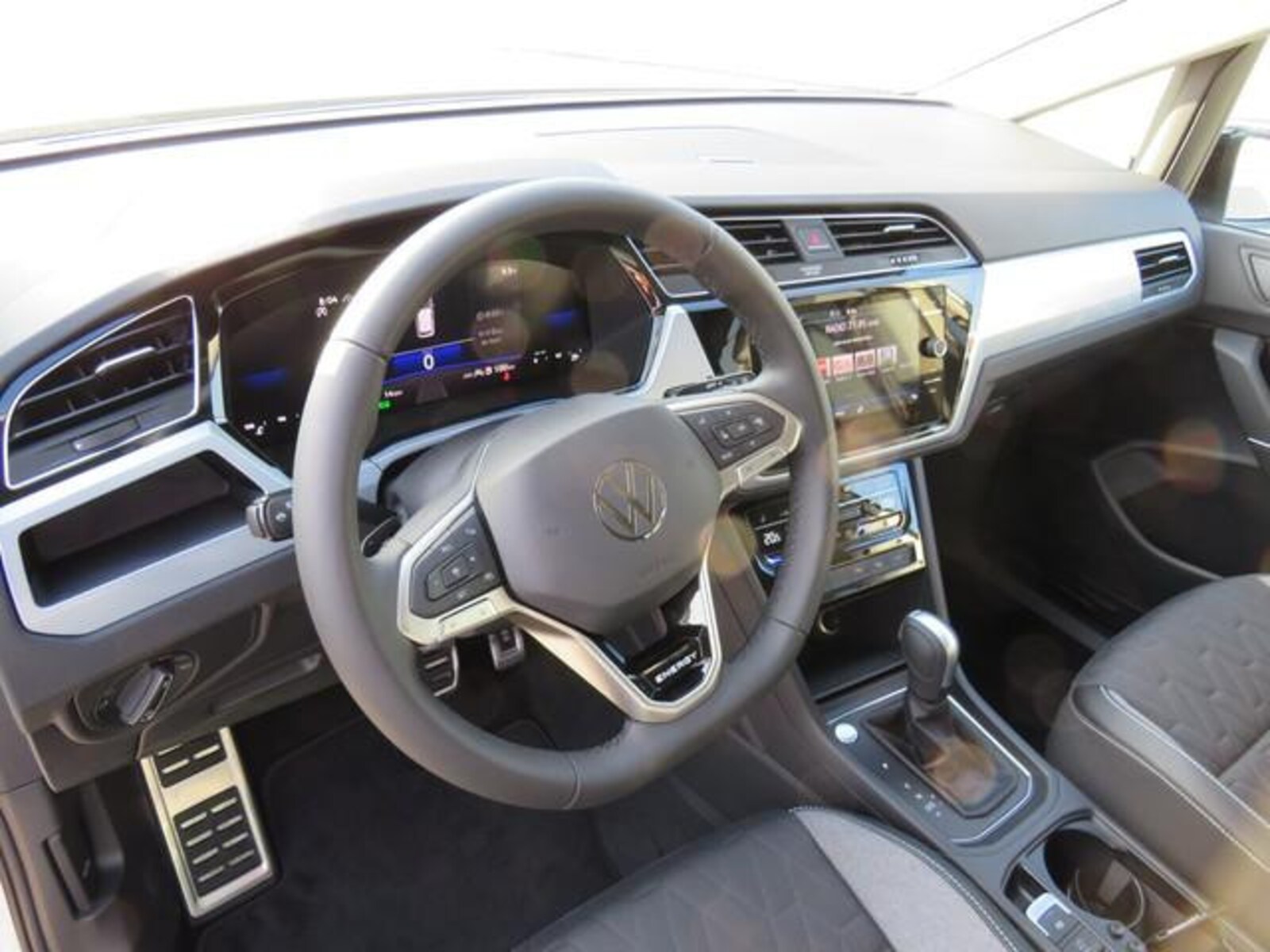 Volkswagen Touran – Bild 9