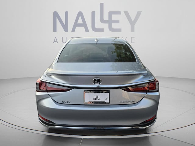 2025 Lexus ES 300h