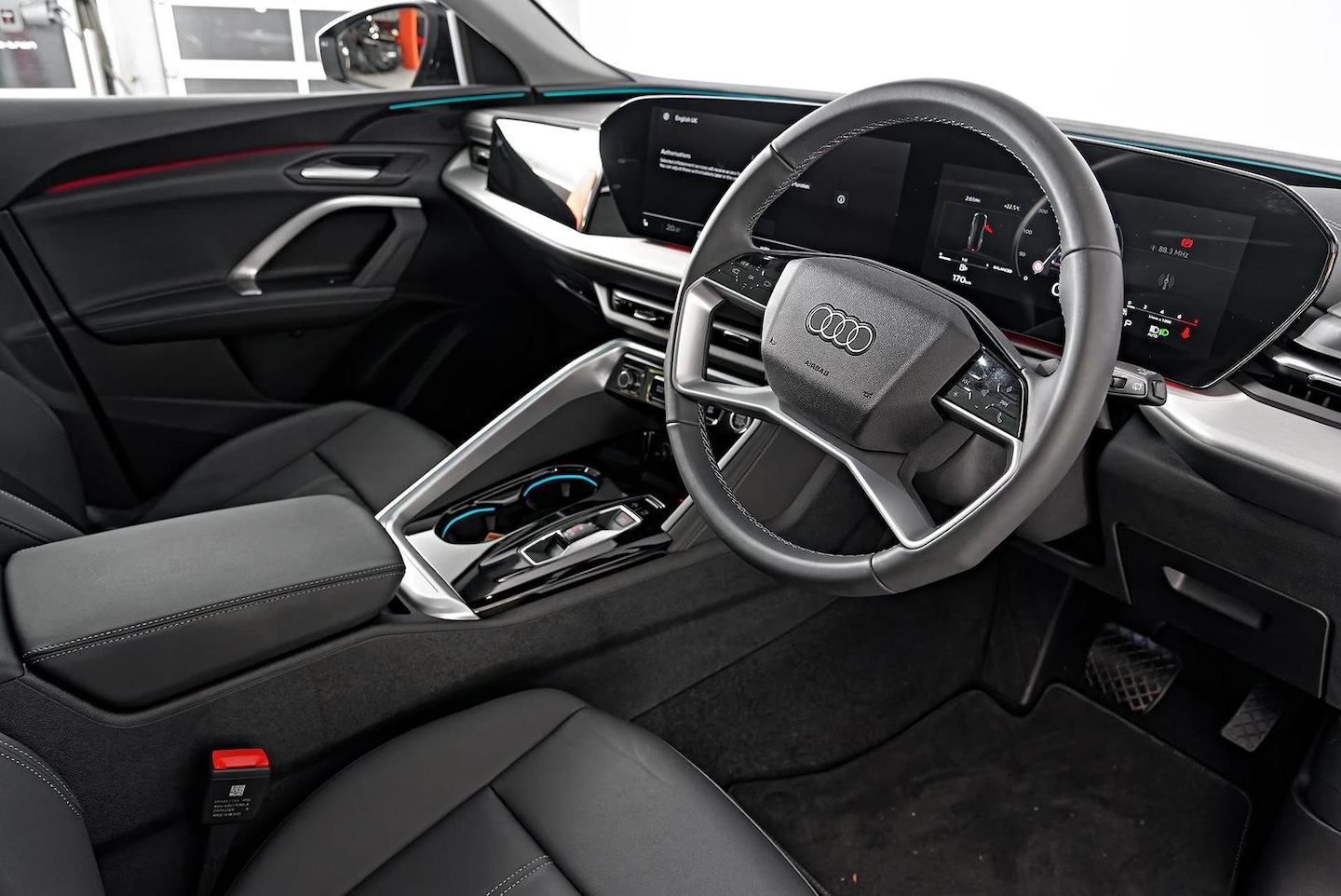 Image about Audi Q5 SUV TFSI 150 kW