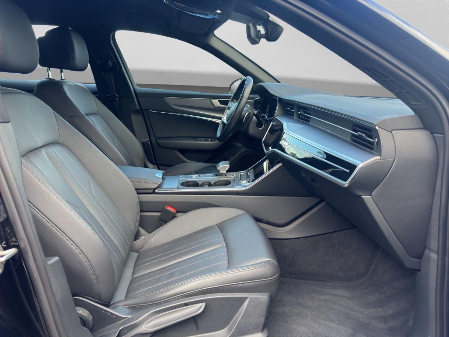 Bild über Audi A6 Avant 35 TDI S tronic - für weitere Informationen kontaktieren Sie den Audi Partner