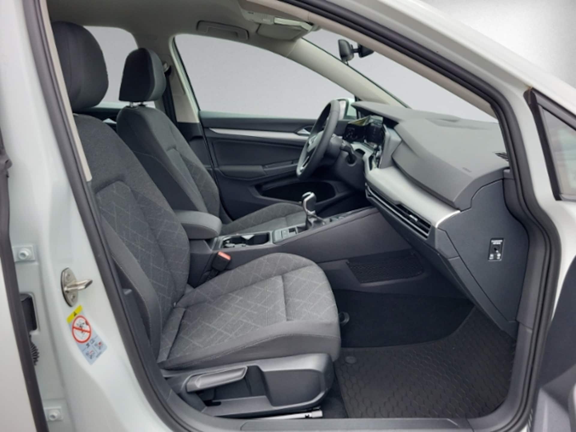 Volkswagen Golf Variant Life