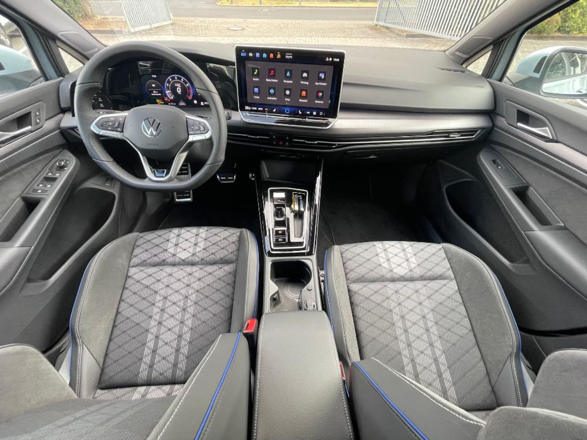 Volkswagen Golf Variant R-Line