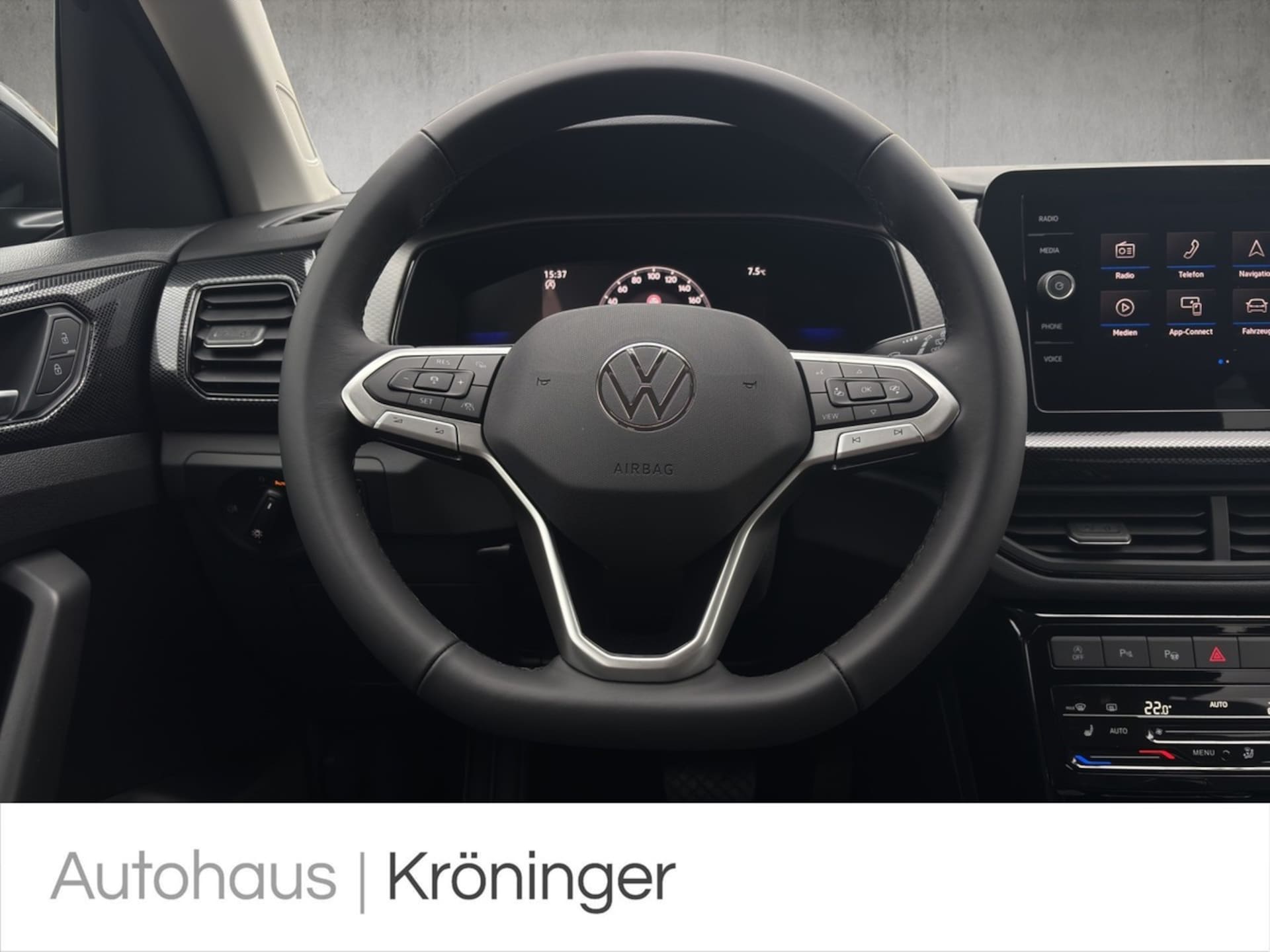 Volkswagen T-Cross Life