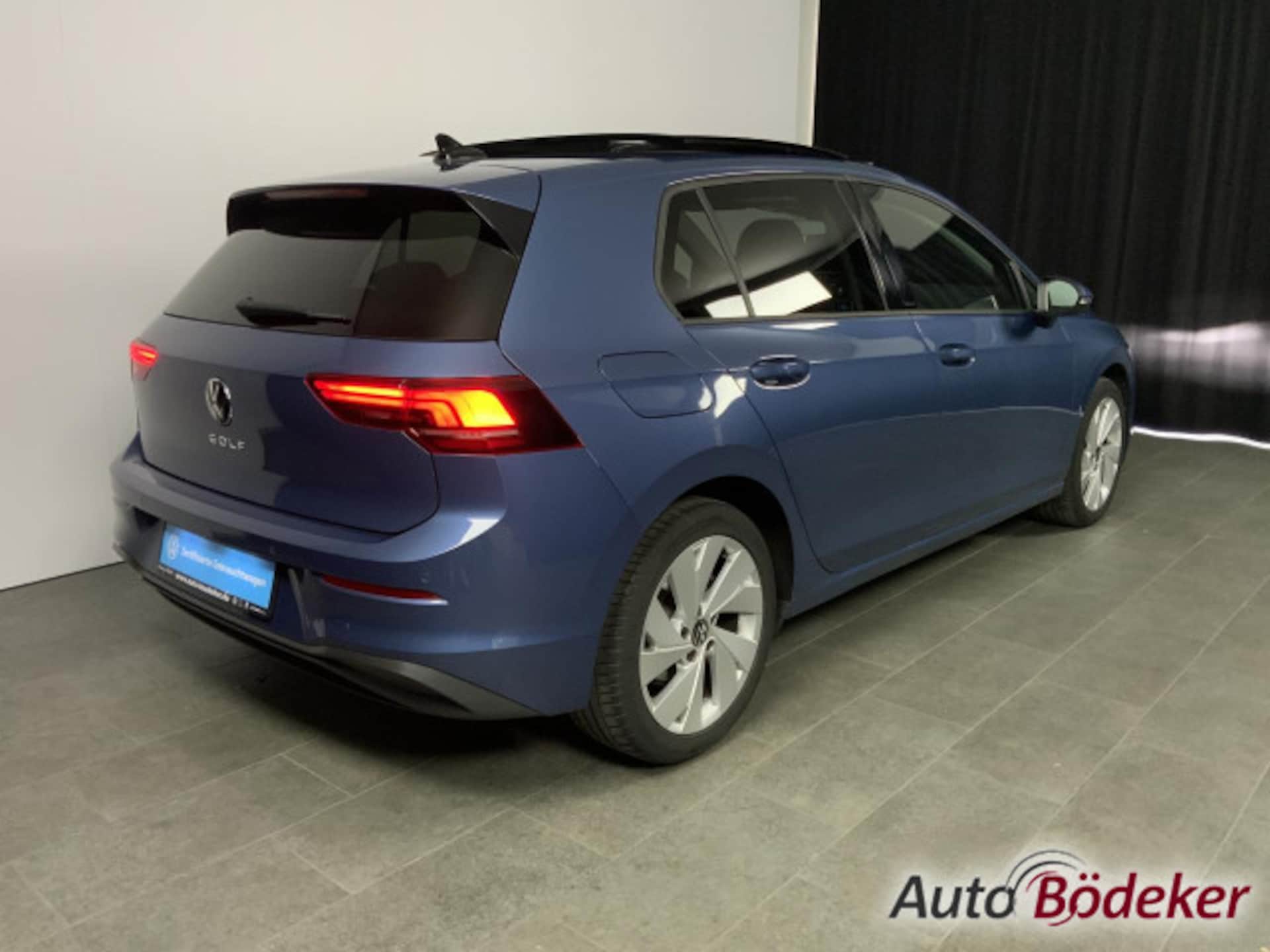 Volkswagen Golf Life