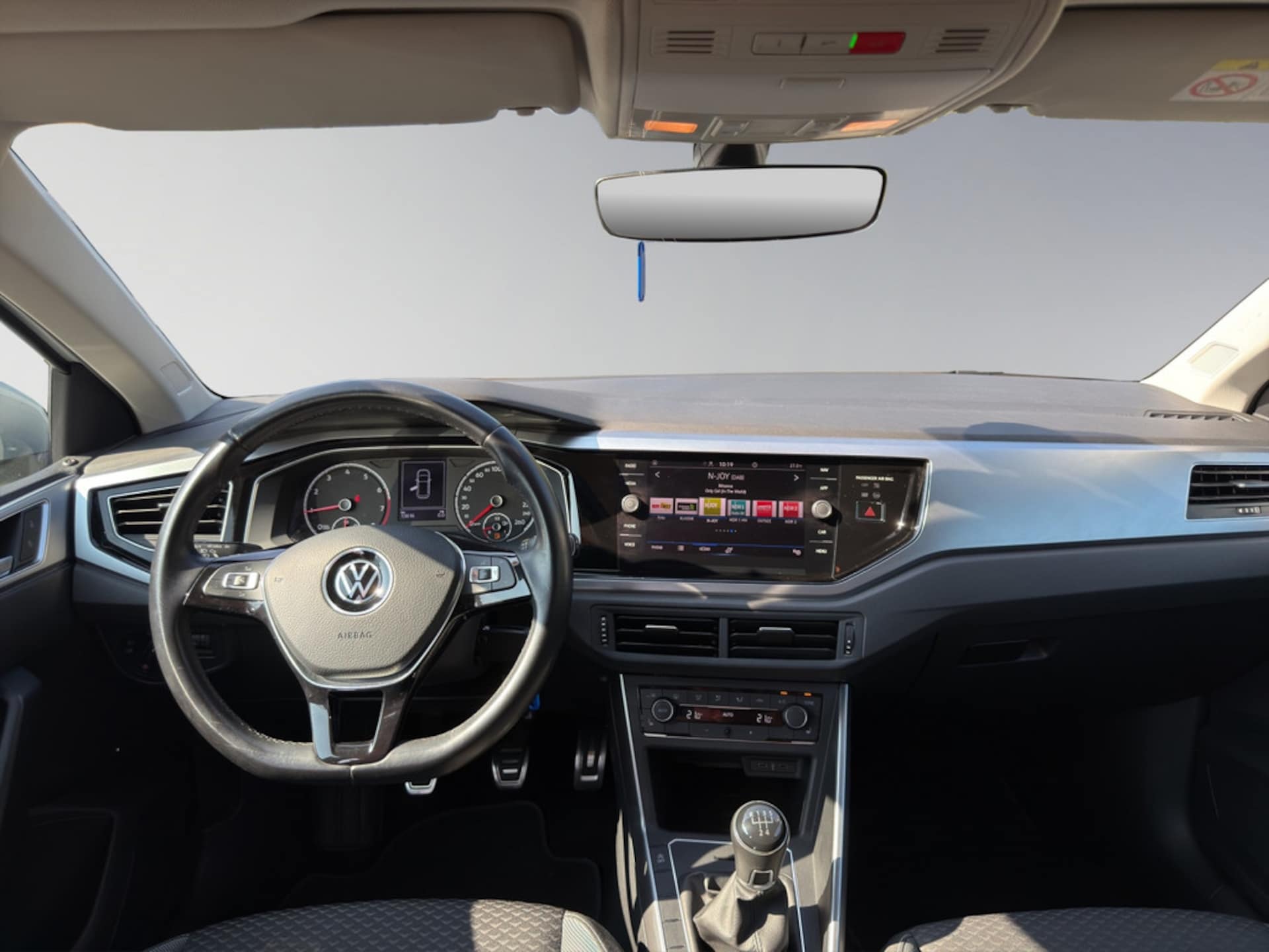 Volkswagen Polo Active