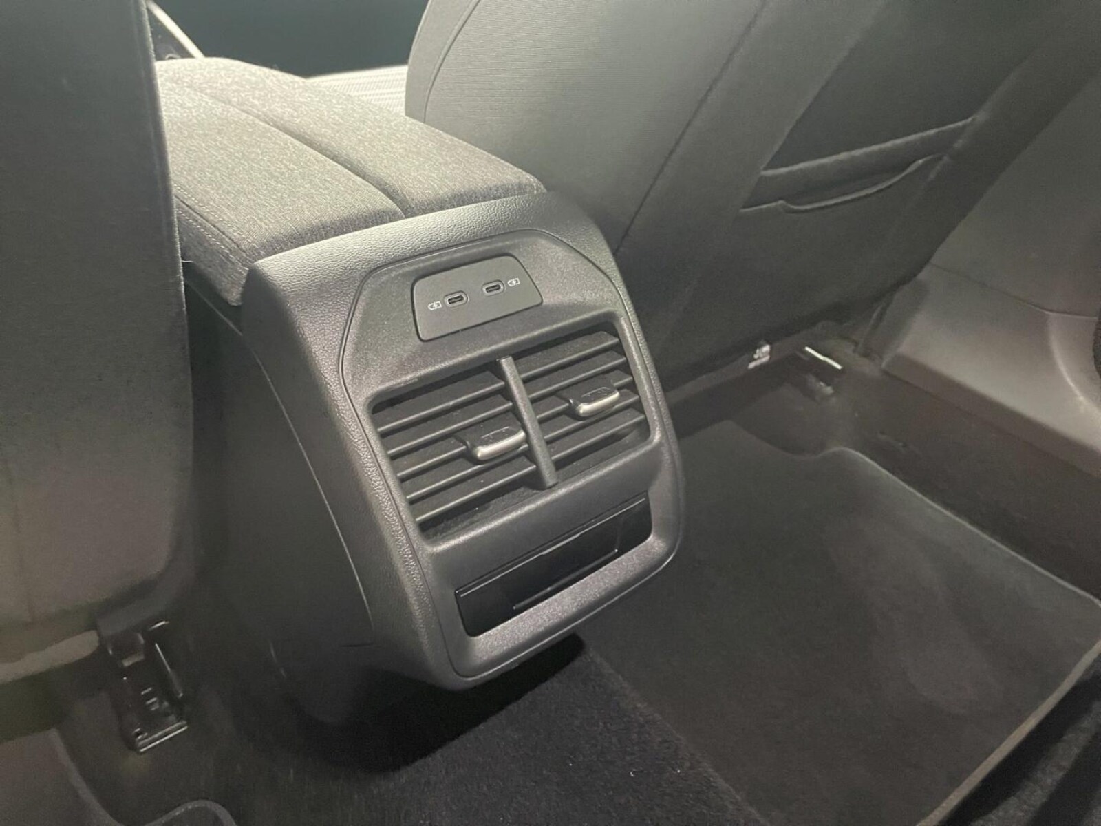 Škoda Superb Combi – Bild 19