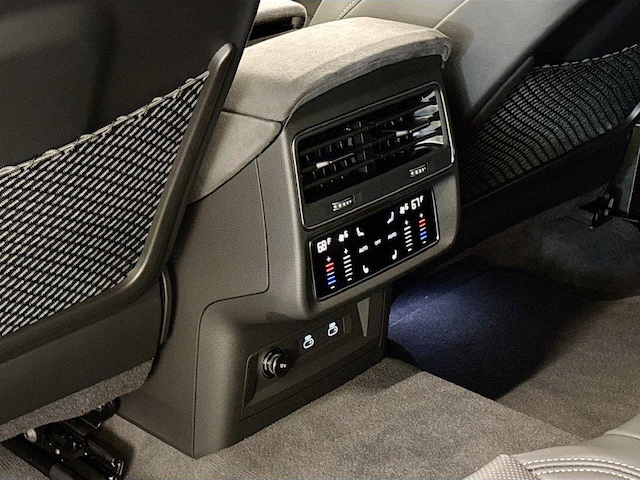 2026 Audi RS Q8 Base - Photo 16