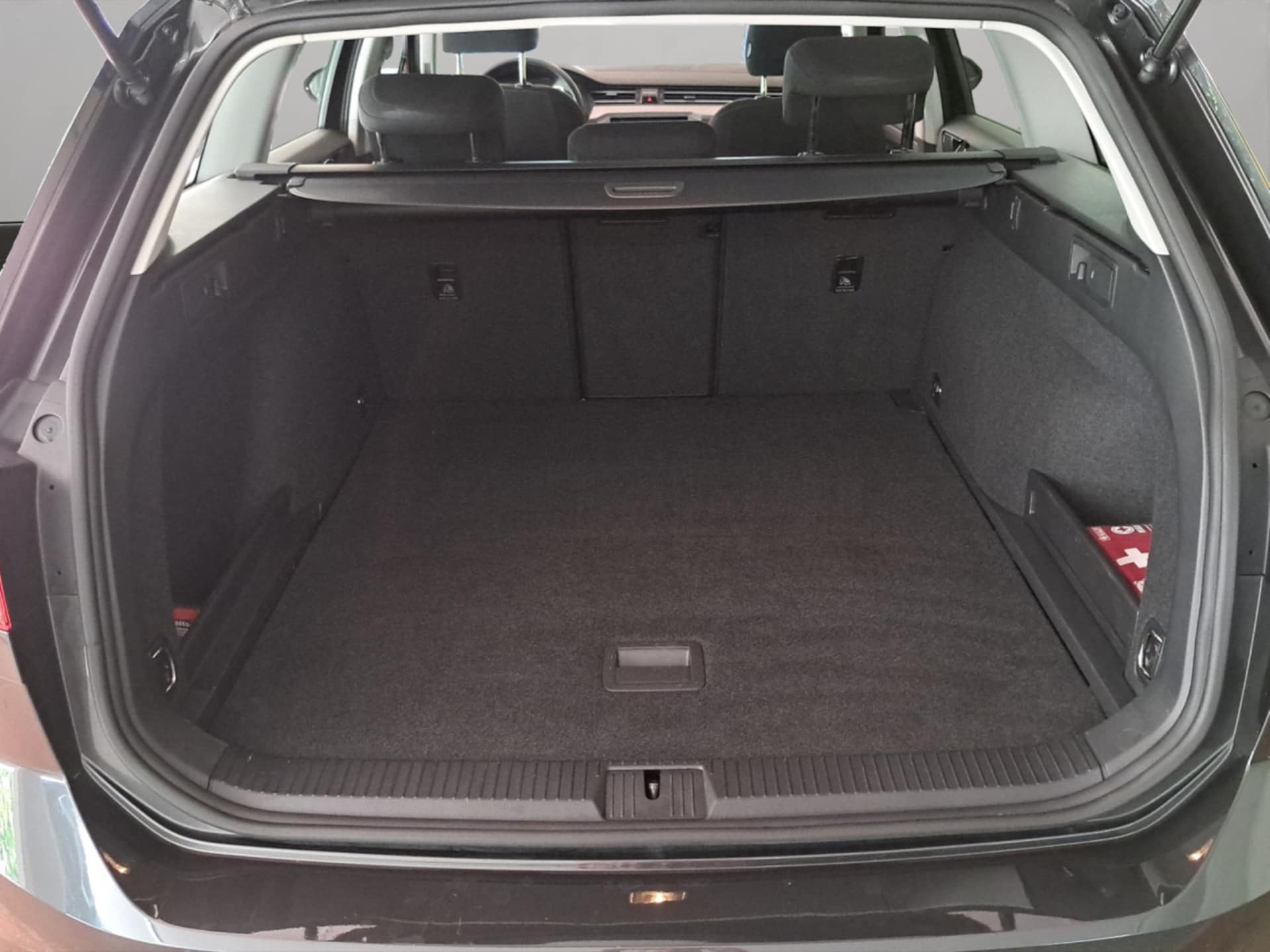 Volkswagen Passat Variant Basis-Modell