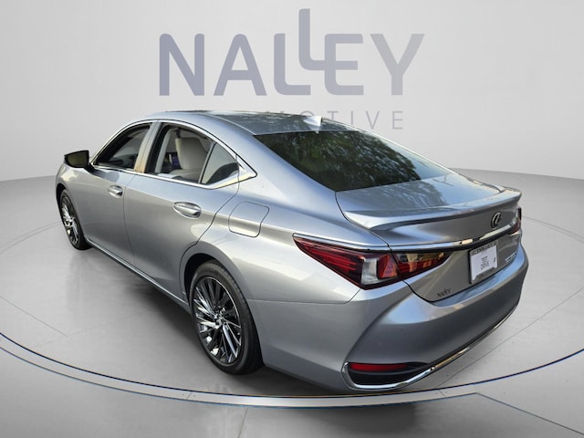 2025 Lexus ES 300h