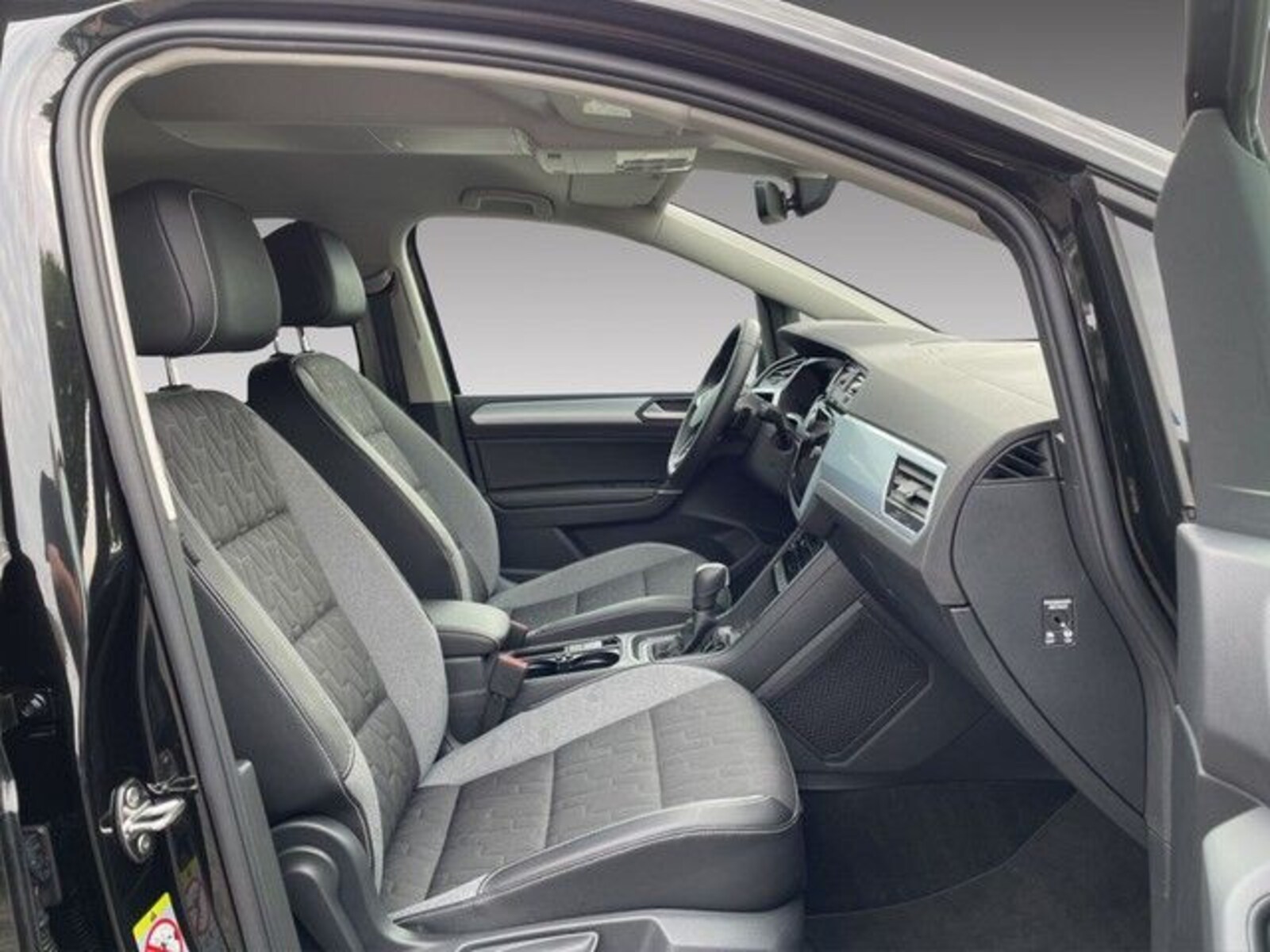 Volkswagen Touran – Bild 10
