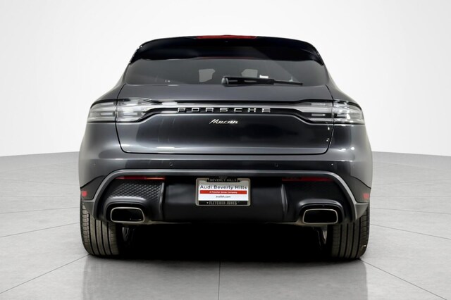2025 Porsche Macan