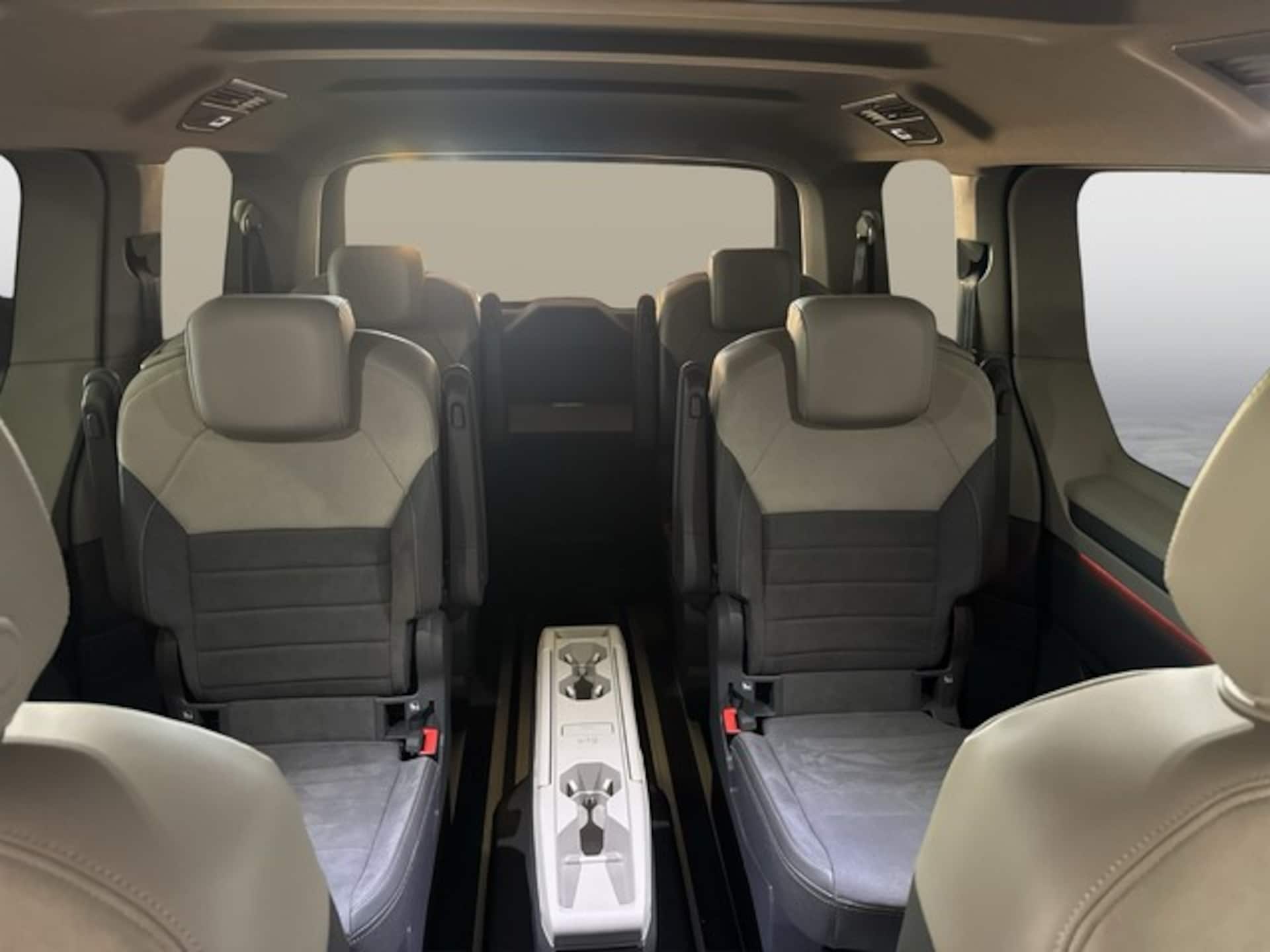 Volkswagen Multivan Style