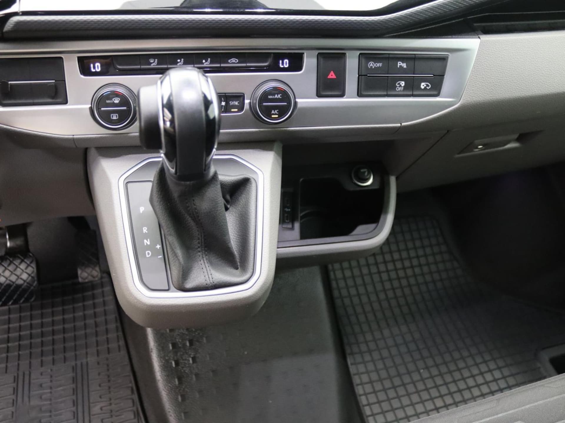 Volkswagen T6.1 Caravelle langer Radstand Comfortline
