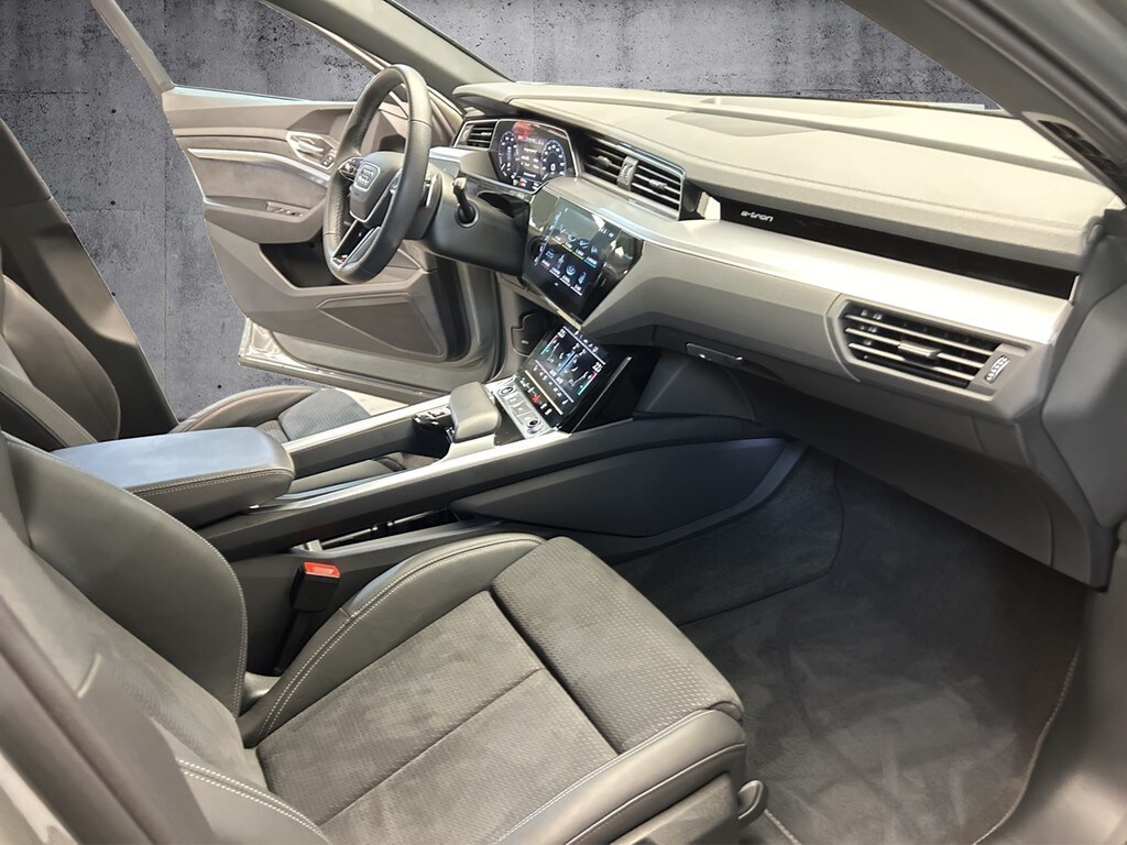 Image about Audi Q8 e-tron S line 50 e-tron quattro