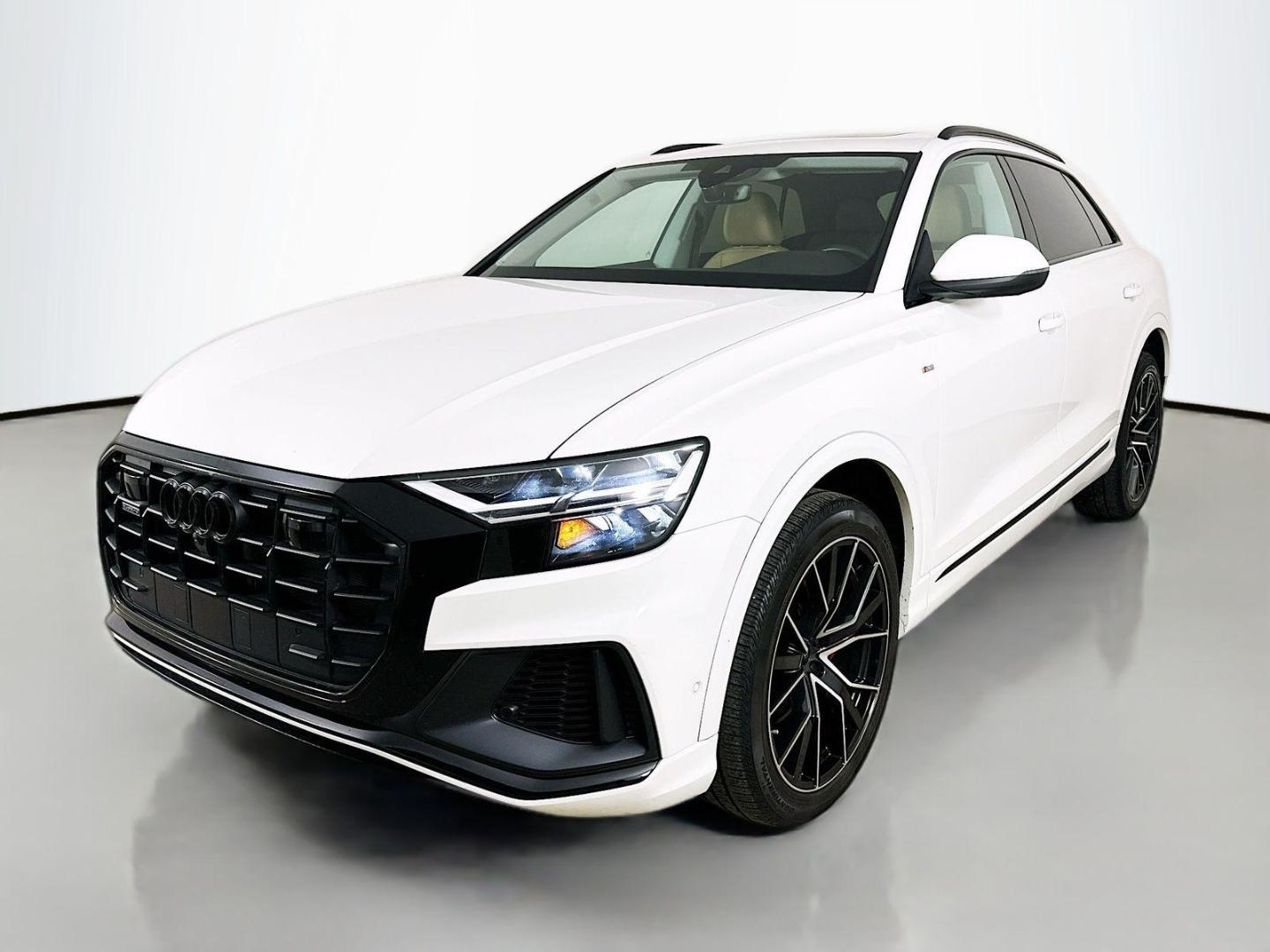 2022 Audi Q8 55 Premium Plus Tiptonic quattro's photo