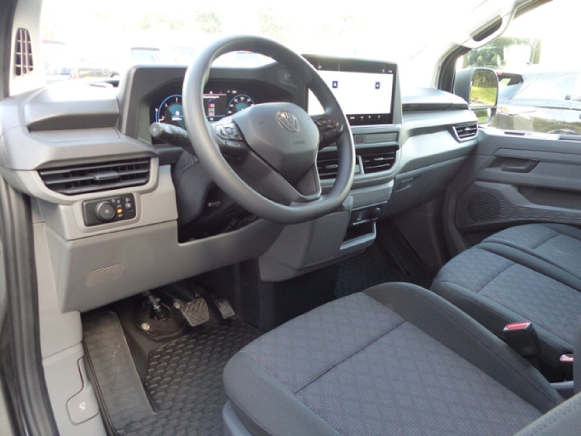 Volkswagen Transporter Kombi kurzer Radstand