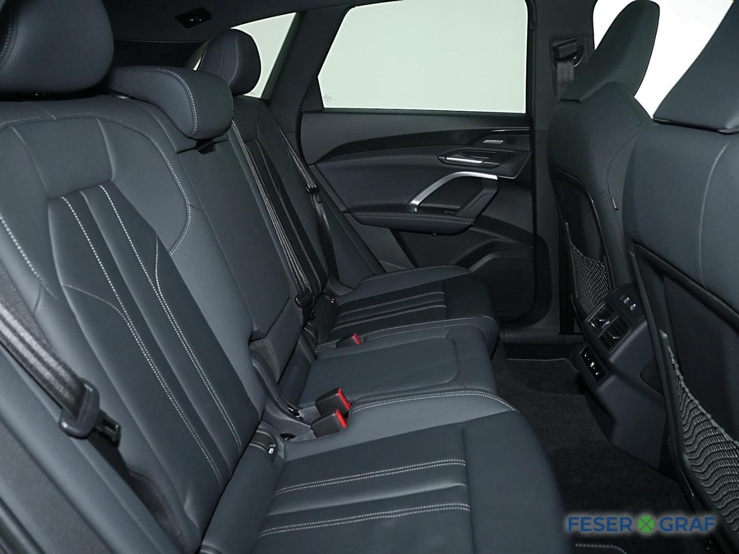 Bild über Audi Q5 SUV TDI quattro 150 kW S tronic - für weitere Informationen kontaktieren Sie den Audi Partner