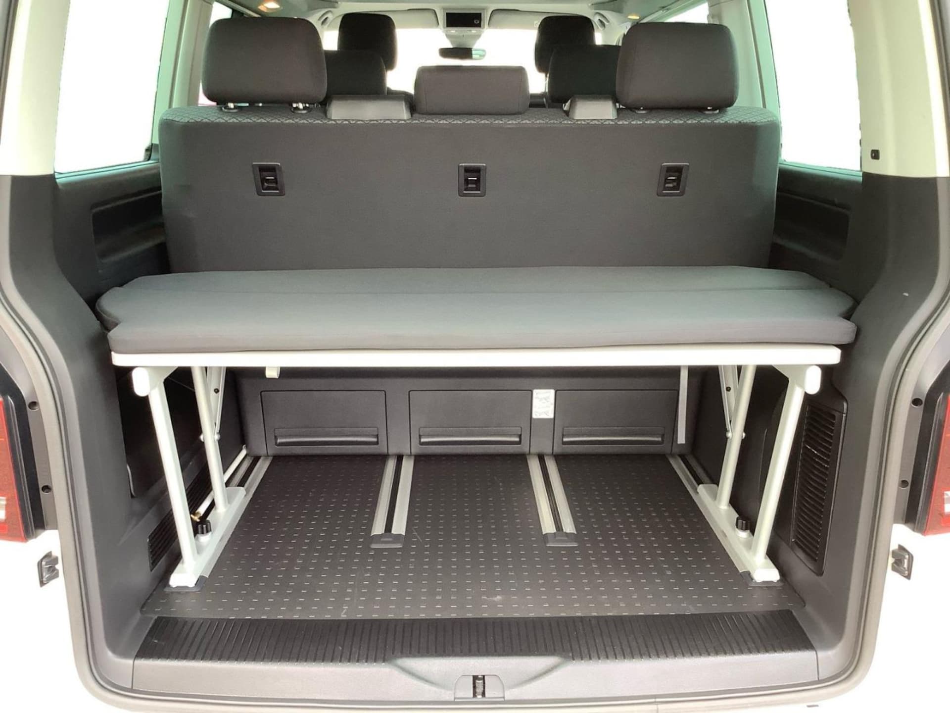 Volkswagen T6.1 California Beach