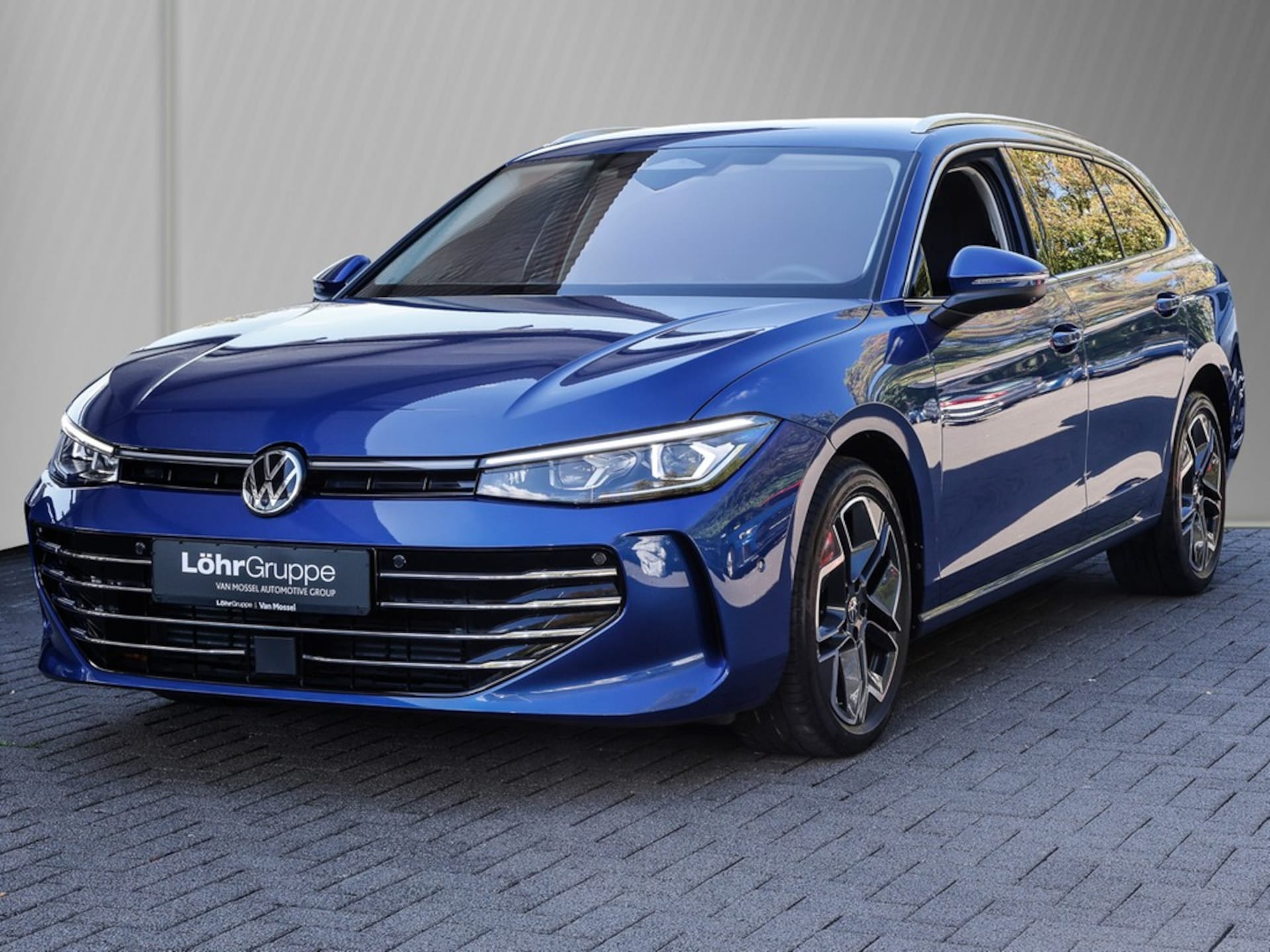 Volkswagen Passat — Volkswagen Passat Passat Variant 2.0 TDI DSG Elegance AHK, 360°Ka...
