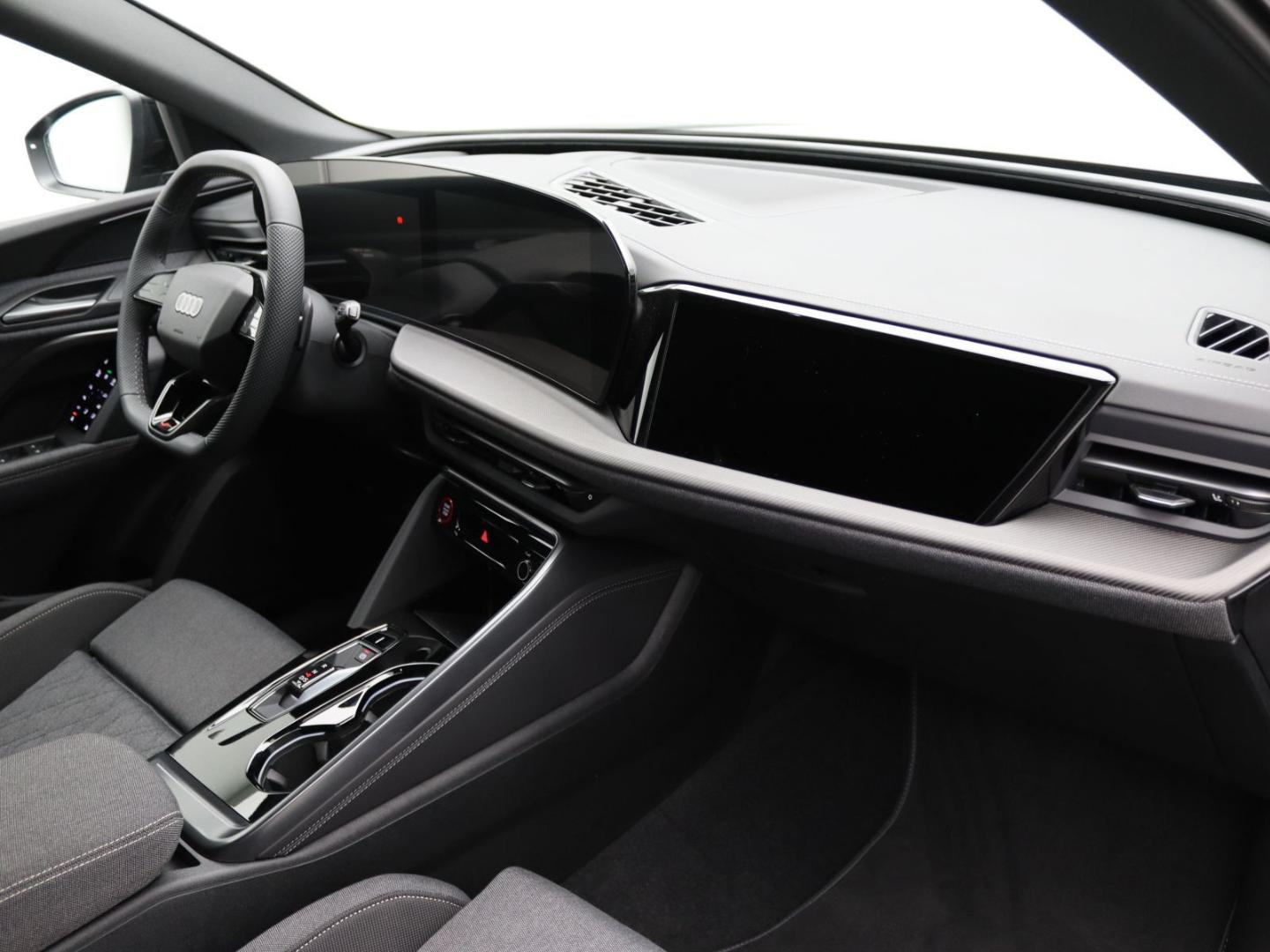 Image about Audi Q5 SUV TDI quattro 150 kW S tronic