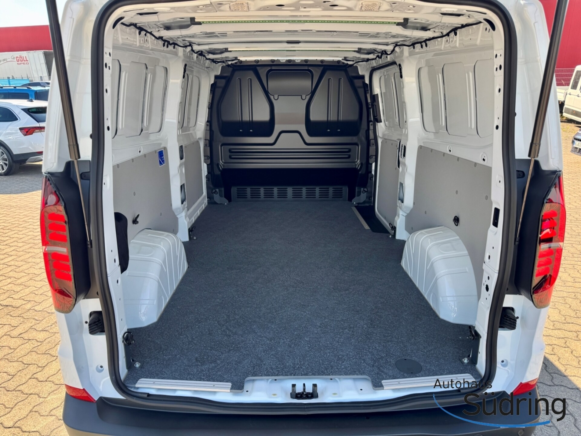 Volkswagen Transporter Kasten langer Radstand