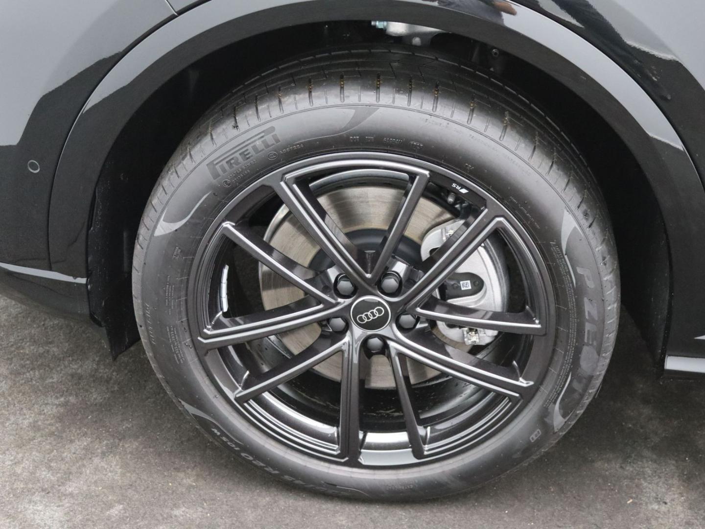 Image about Audi Q5 SUV TDI quattro 150 kW S tronic