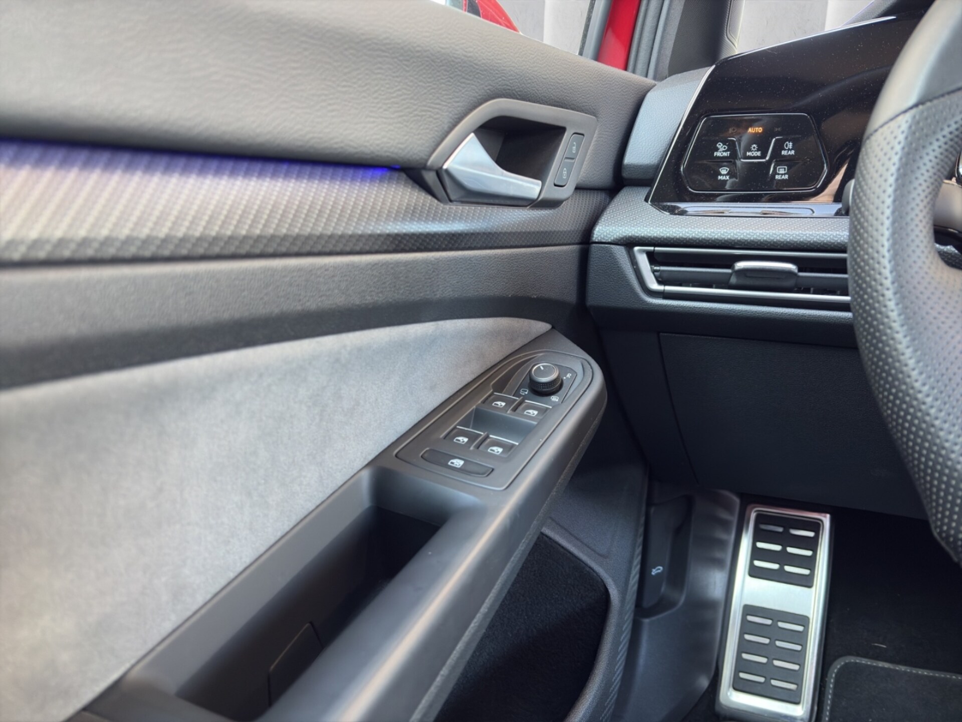 Volkswagen Golf R-Line