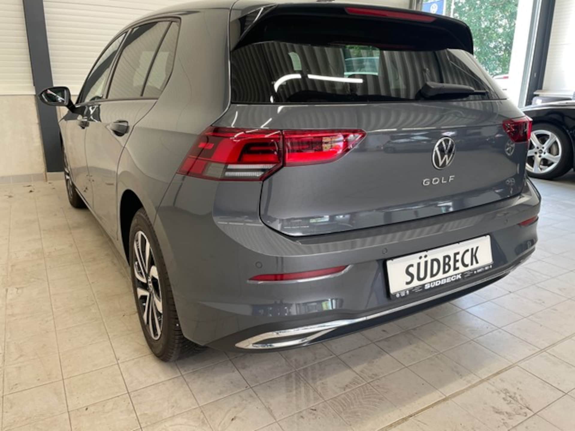 Volkswagen Golf Active