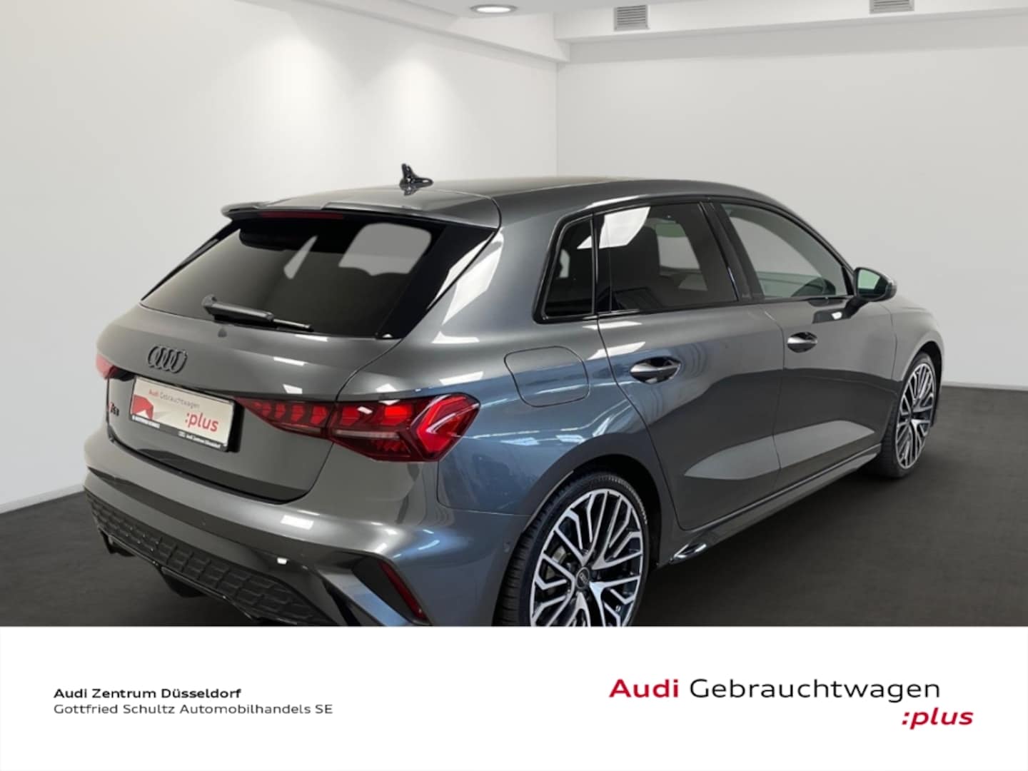 Bild über Audi S3 Sportback TFSI quattro S tronic - für weitere Informationen kontaktieren Sie den Audi Partner