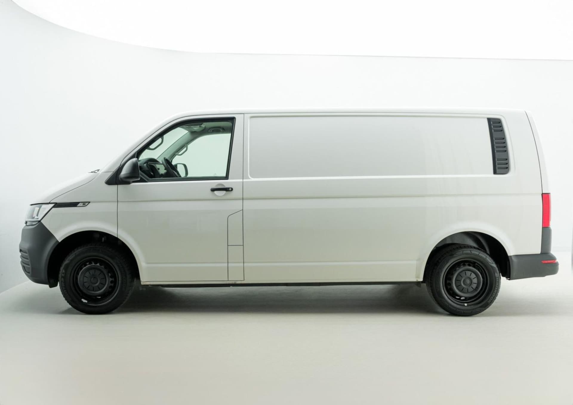 Volkswagen T6.1 Transporter Kasten langer Radstand