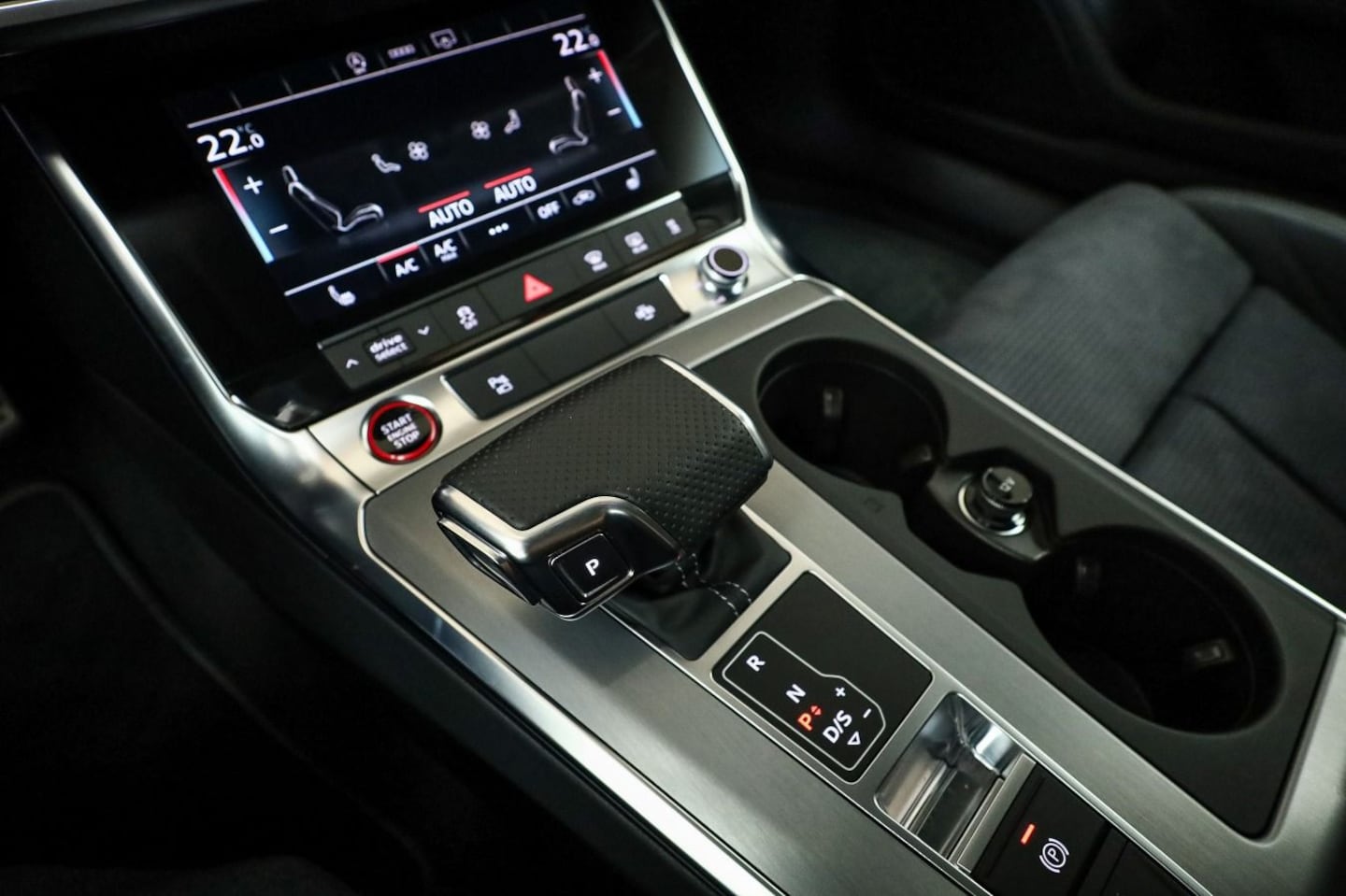 Bild über Audi S6 Avant TDI quattro tiptronic - für weitere Informationen kontaktieren Sie den Audi Partner