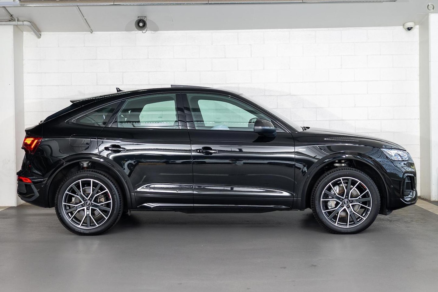 Image about Audi Q5 Sportback 40 TDI quattro S tronic
