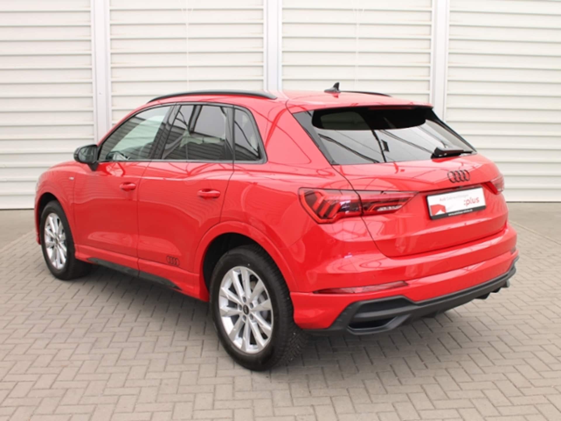 Audi Q3 SUV S line