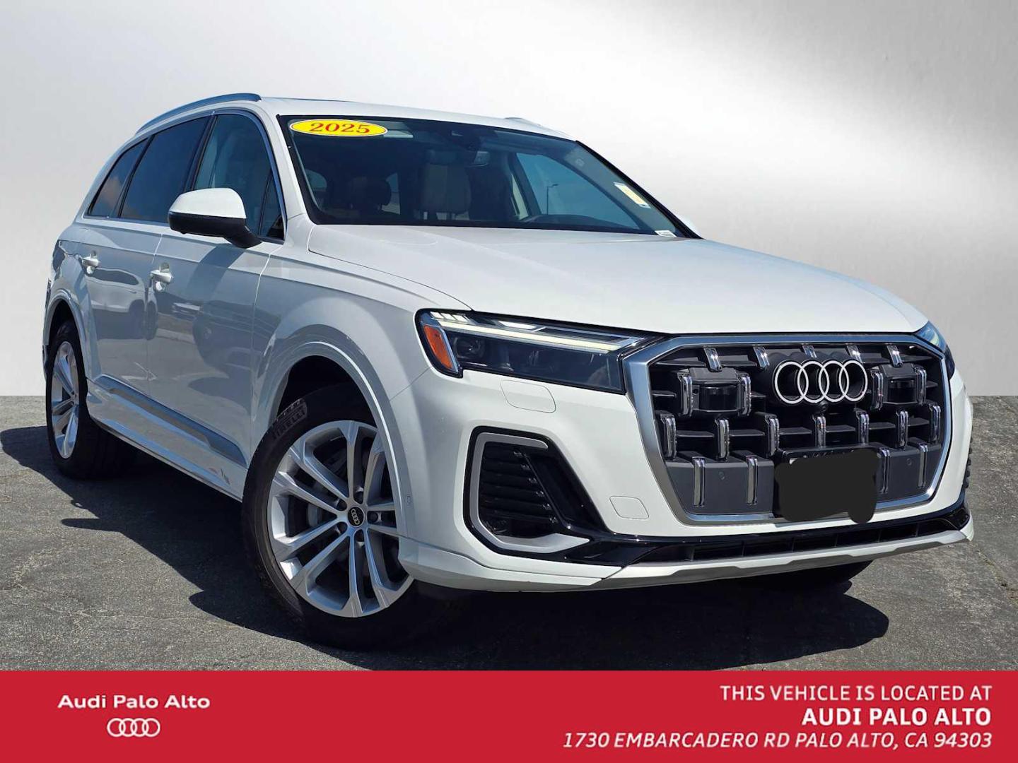 2025 Audi Q7 45 Premium quattro Tiptronic's photo