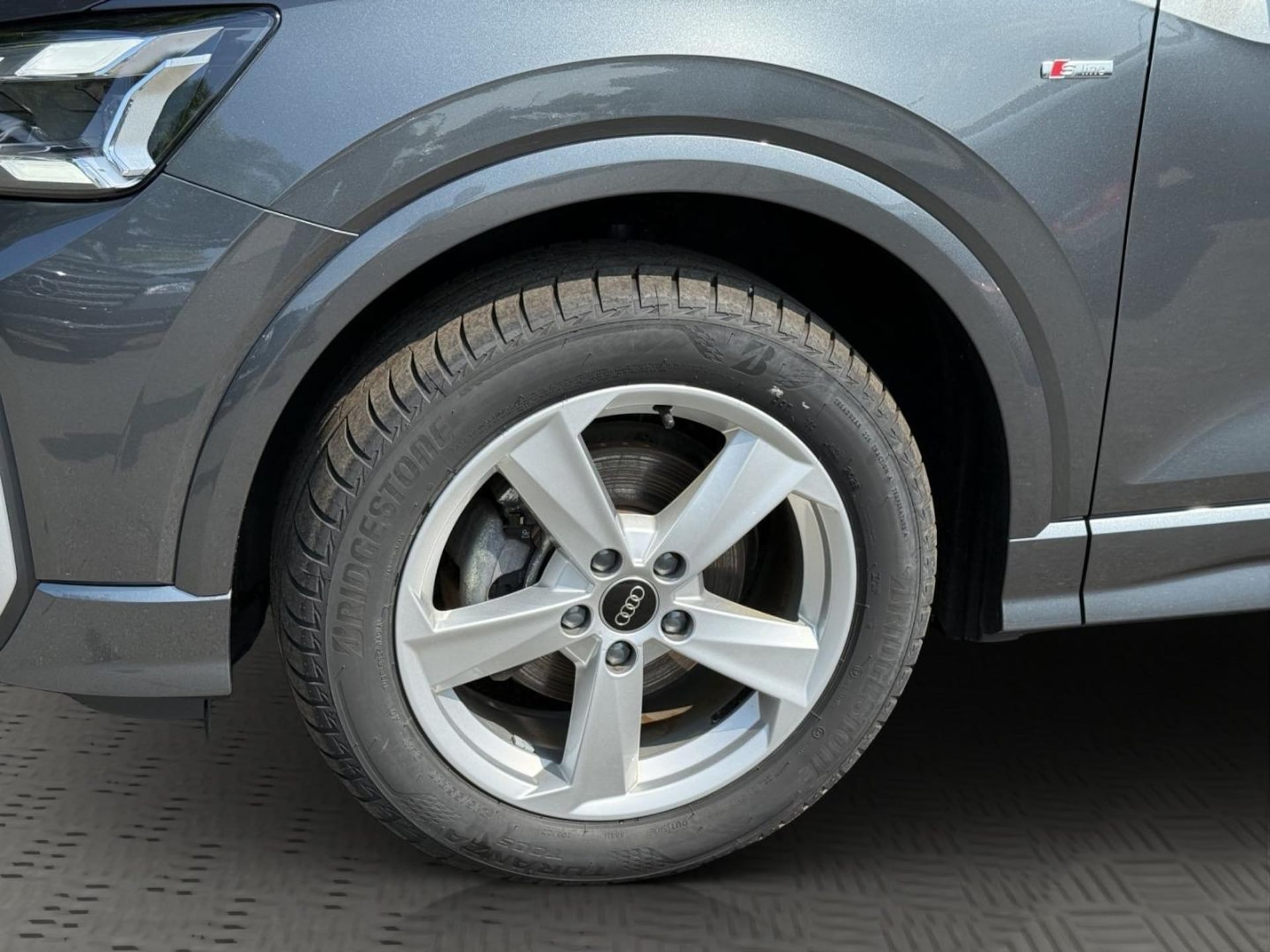 Audi Q2 S line