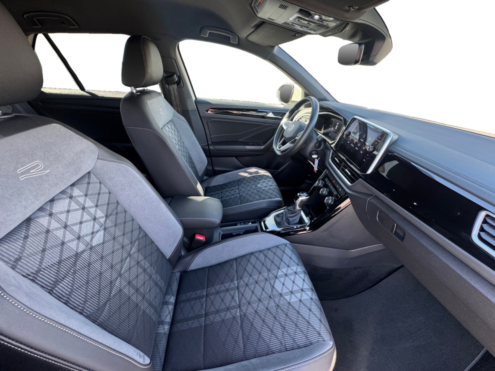 Volkswagen T-Roc – Bild 15