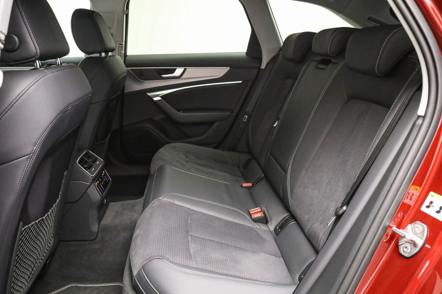 Bild über Audi S6 Avant TDI quattro tiptronic - für weitere Informationen kontaktieren Sie den Audi Partner