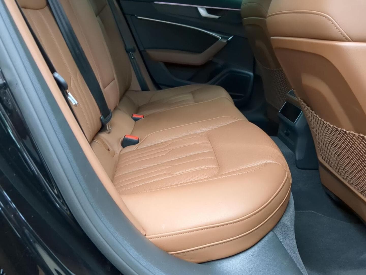 Bild über Audi A6 sport 40 TDI quattro S tronic - für weitere Informationen kontaktieren Sie den Audi Partner