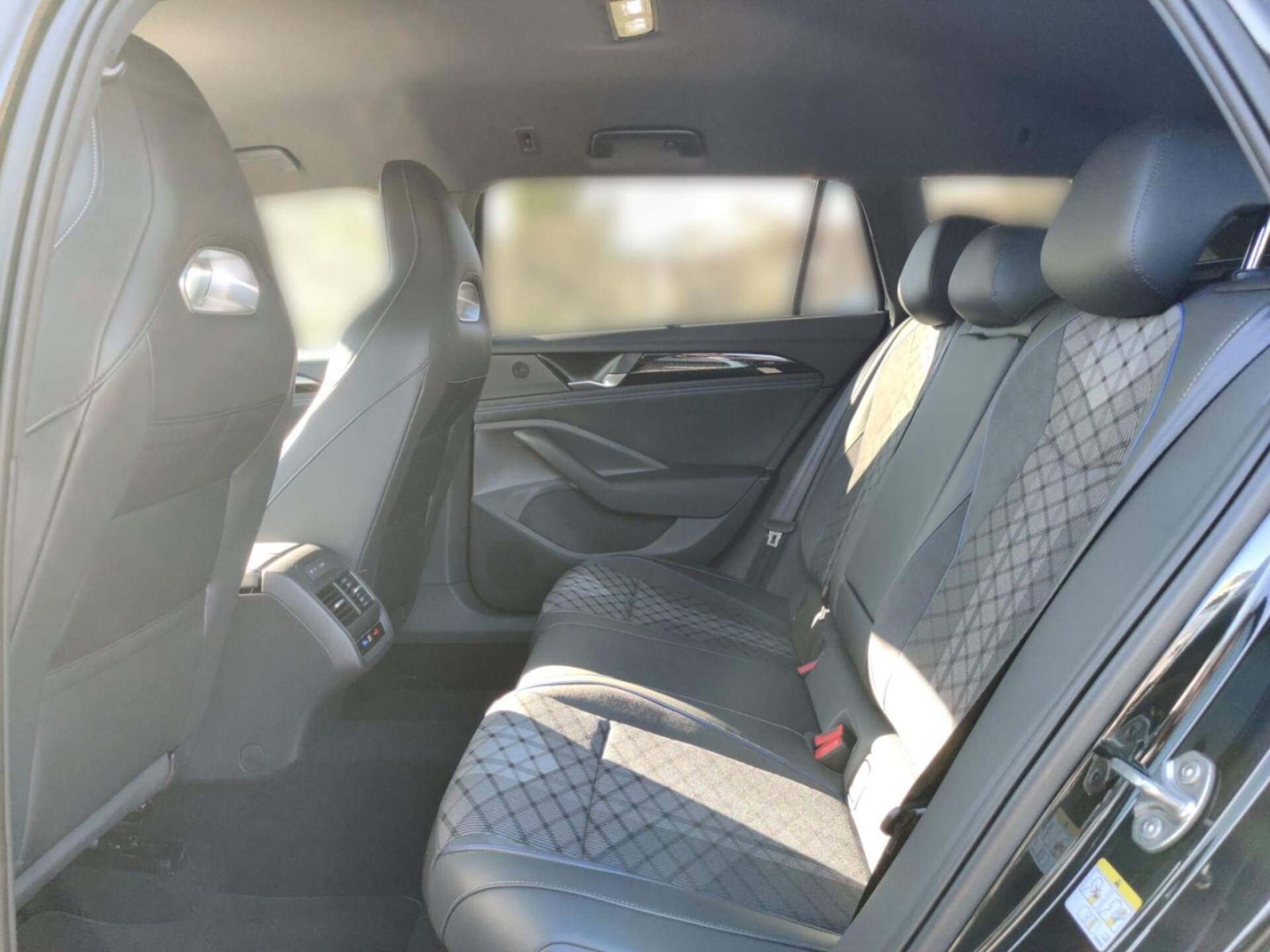 Volkswagen Passat R-Line