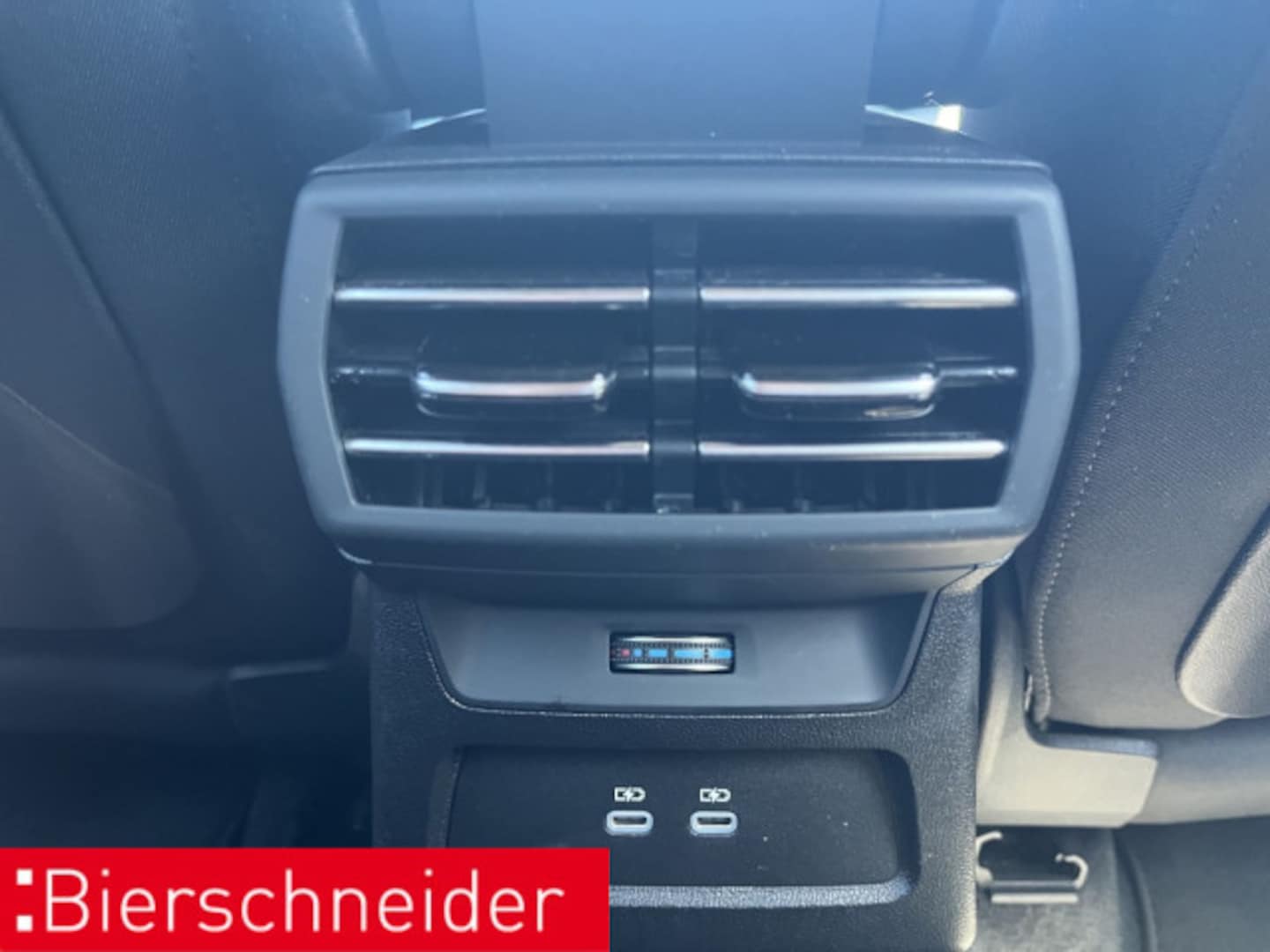 Bild über Audi A3 Sportback 30 TFSI Schaltgetriebe - für weitere Informationen kontaktieren Sie den Audi Partner