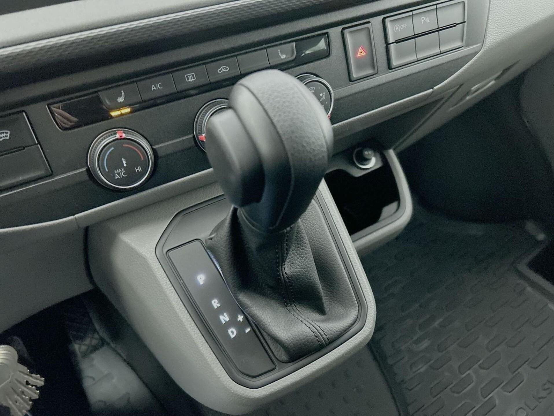 Volkswagen T6.1 Transporter Kasten kurzer Radstand