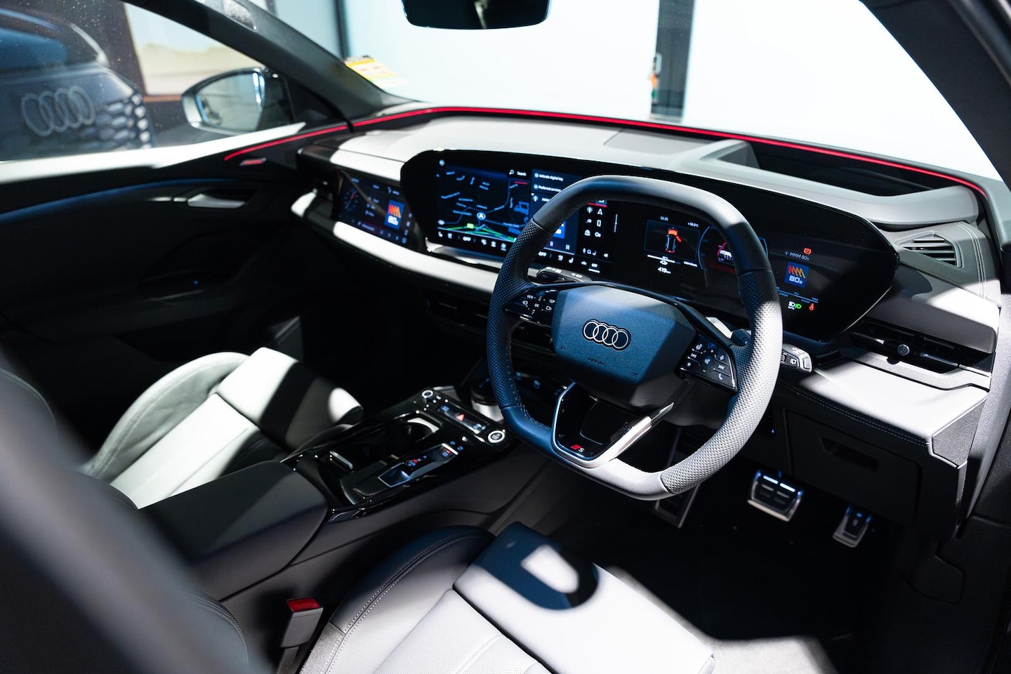 Image about Audi Q6 SUV e-tron e-tron quattro