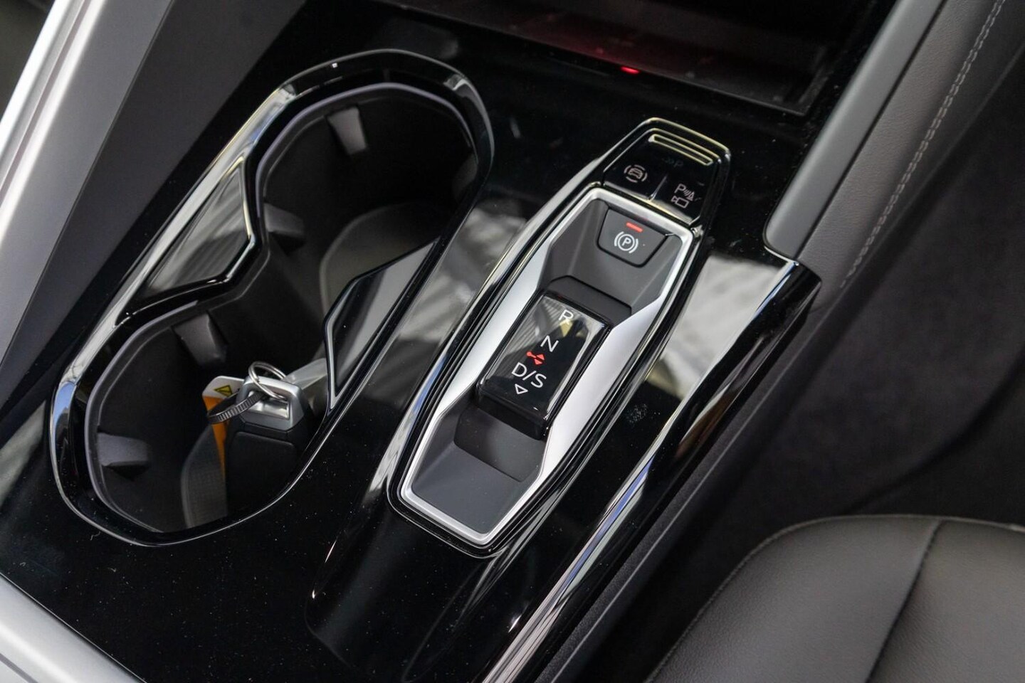 Image about Audi Q5 Sportback TDI quattro 150 kW