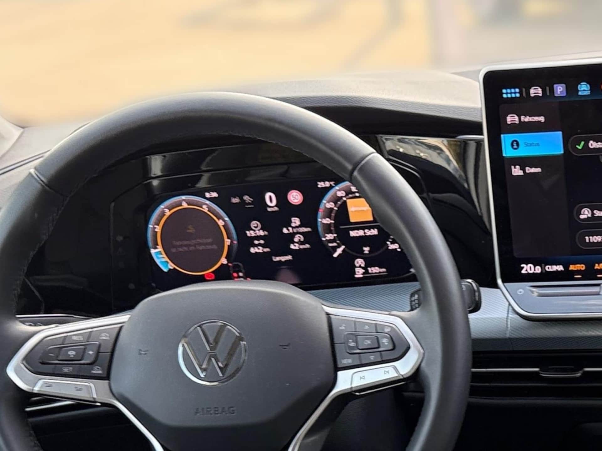 Volkswagen Golf Life