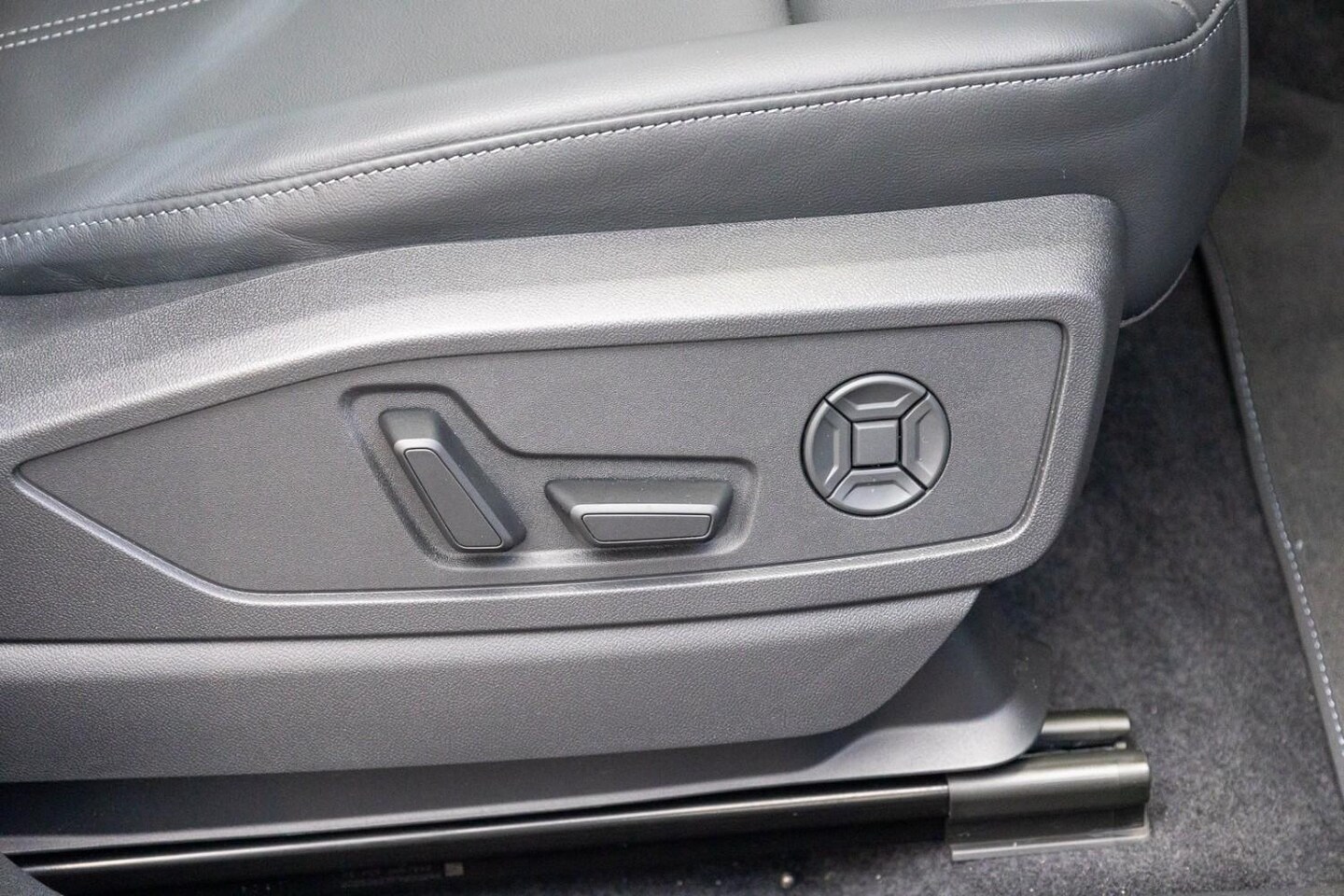 Image about Audi Q5 Sportback TDI quattro 150 kW