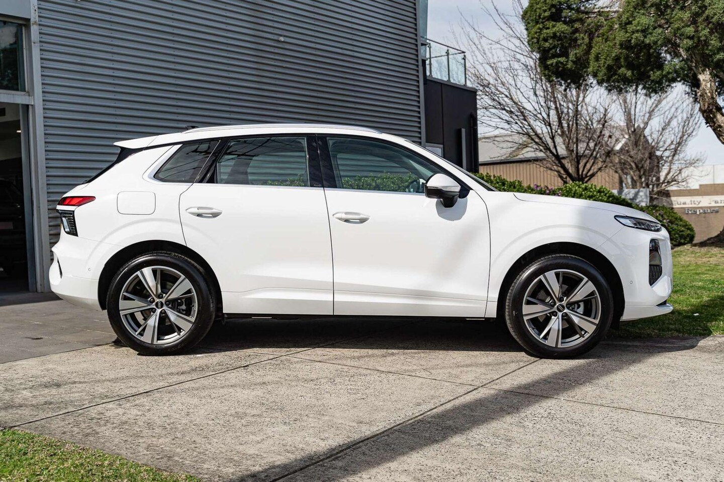 Image about Audi Q3 SUV TFSI 110 kW