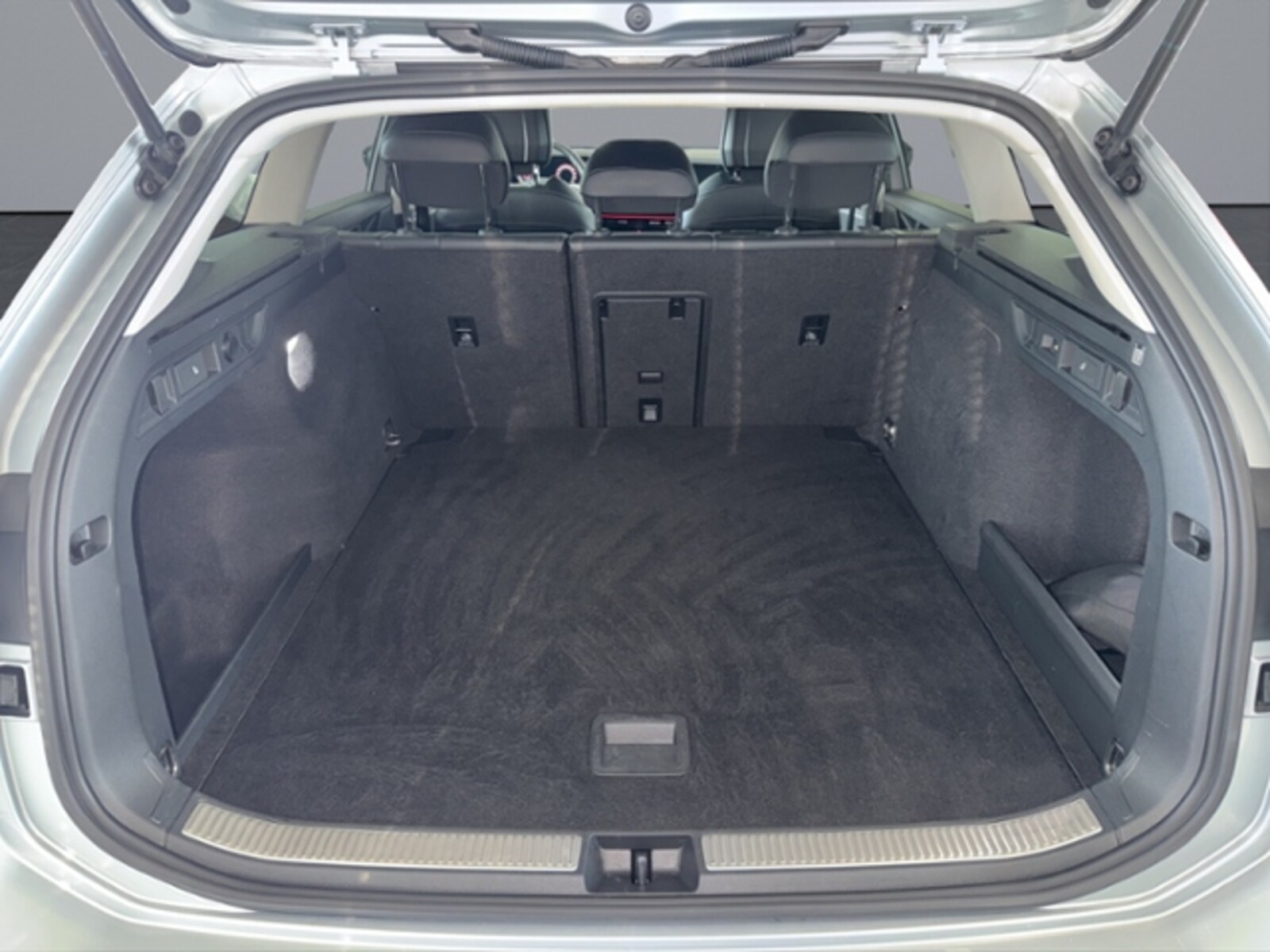 Volkswagen Passat – Bild 21